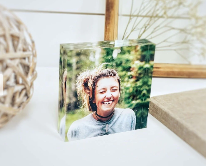 A photo of a glass cube that jessie sells in her online store.