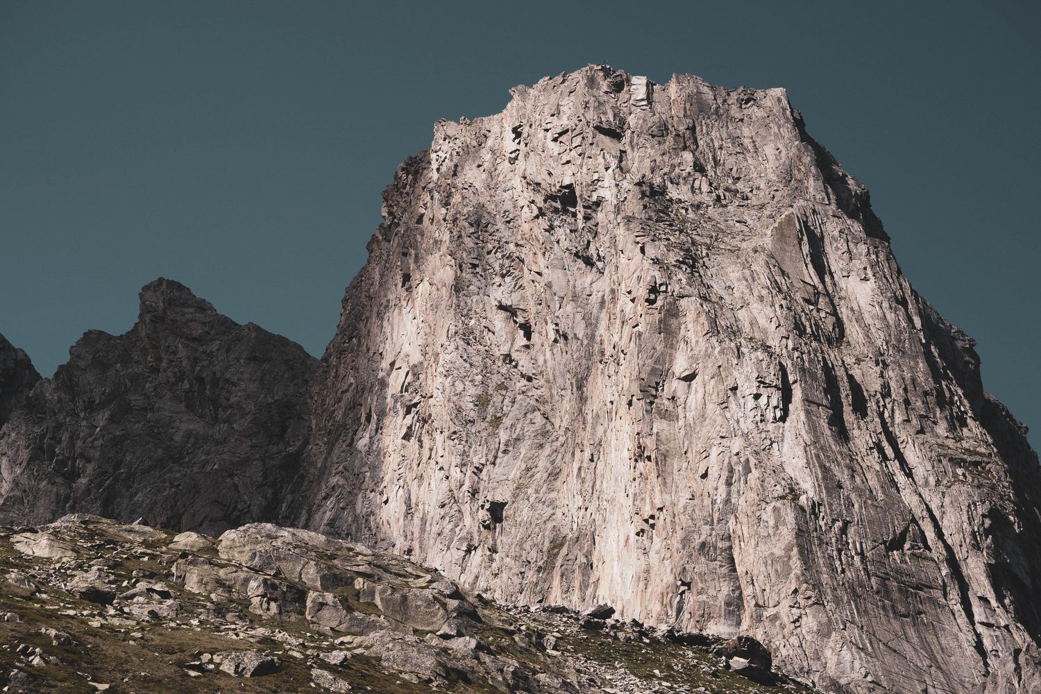 Aktion, Bergen, Reportage