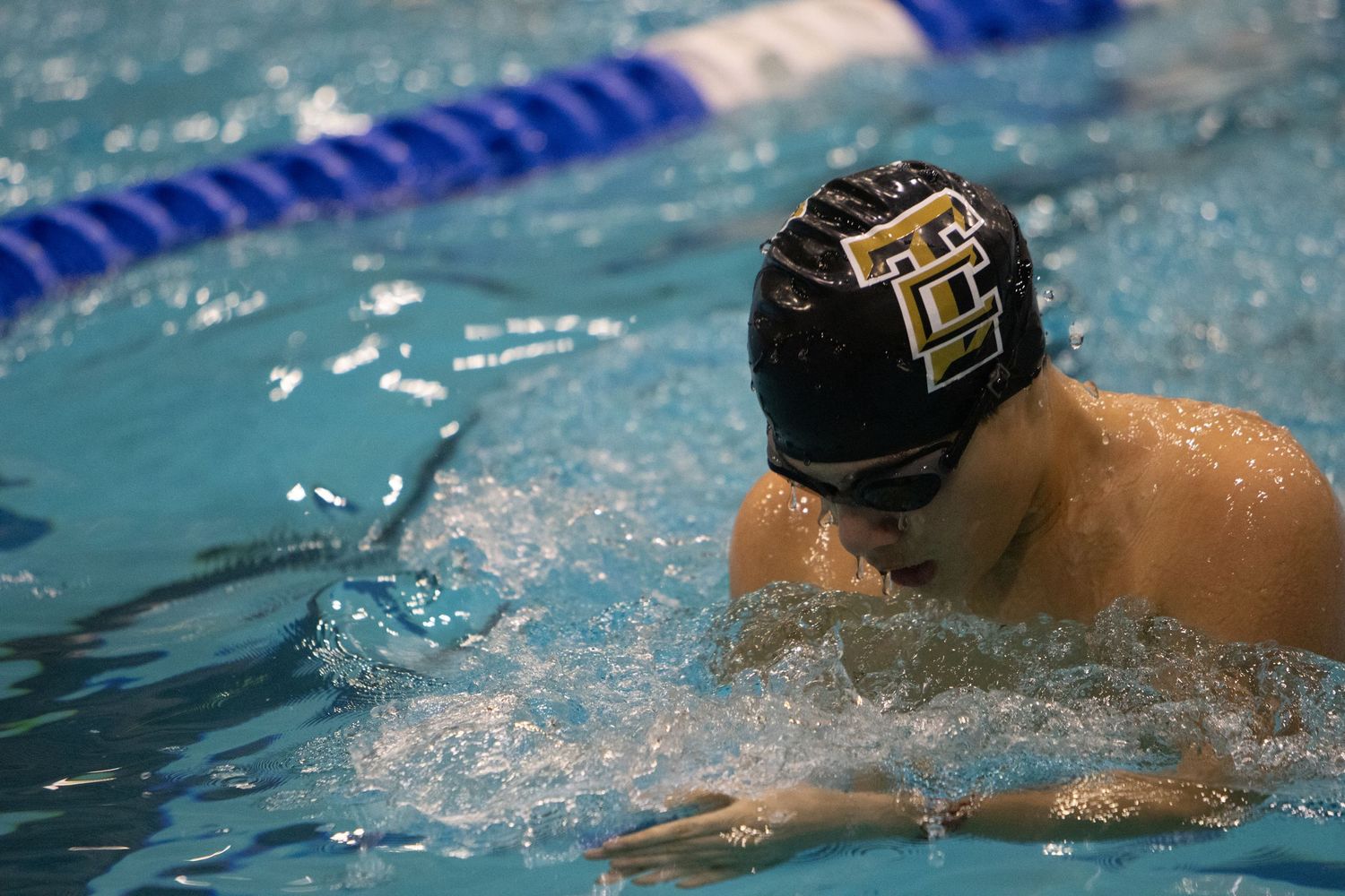Swimming action shot by Precision Photography