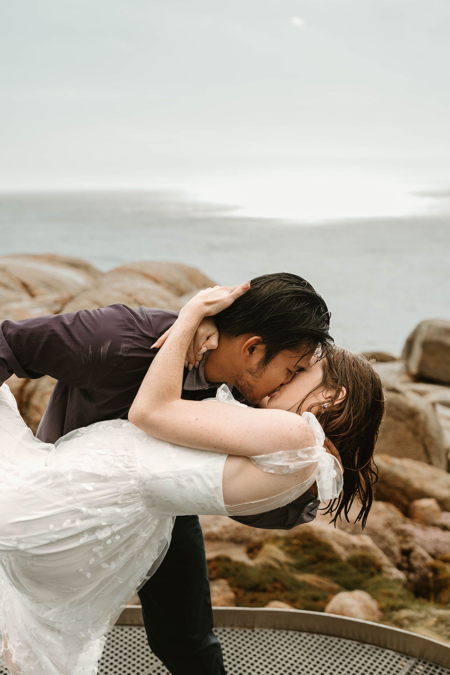 romantic rain kiss wedding