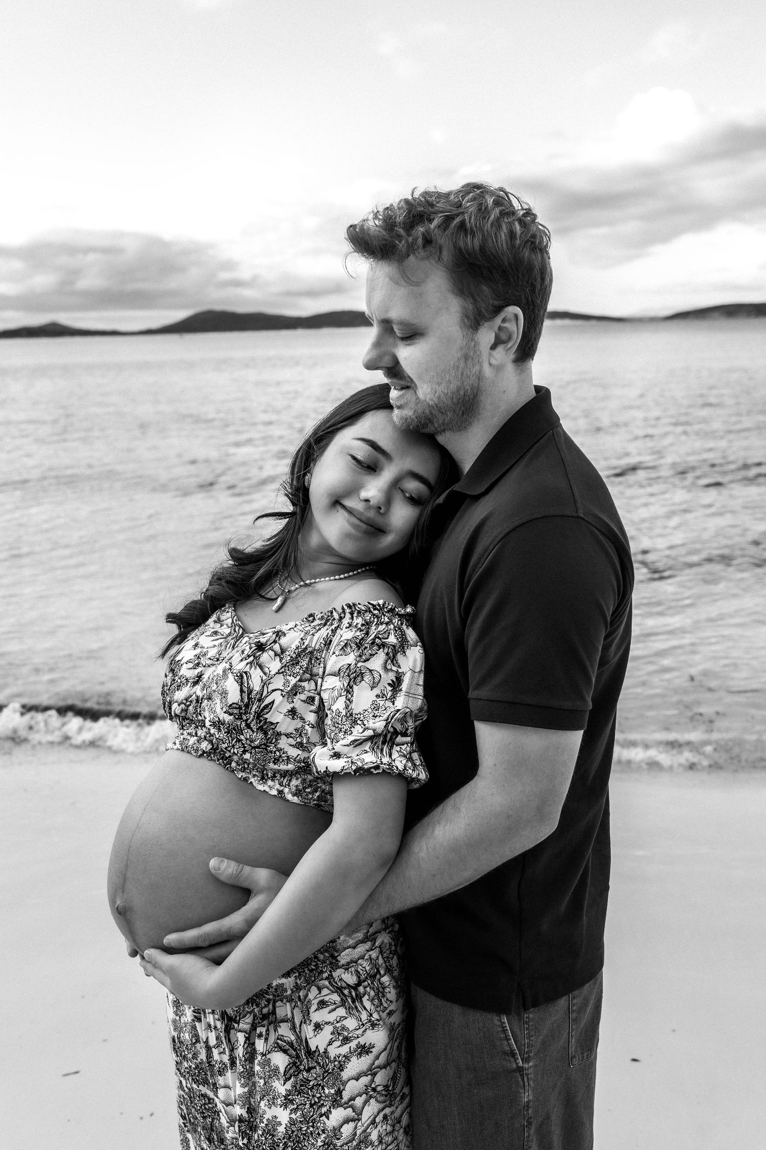 maternity picture beach couple love dancing black and white