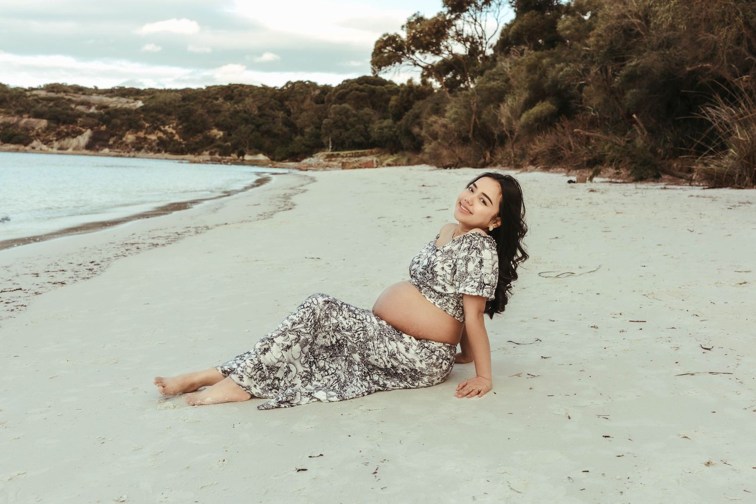 maternity picture beach