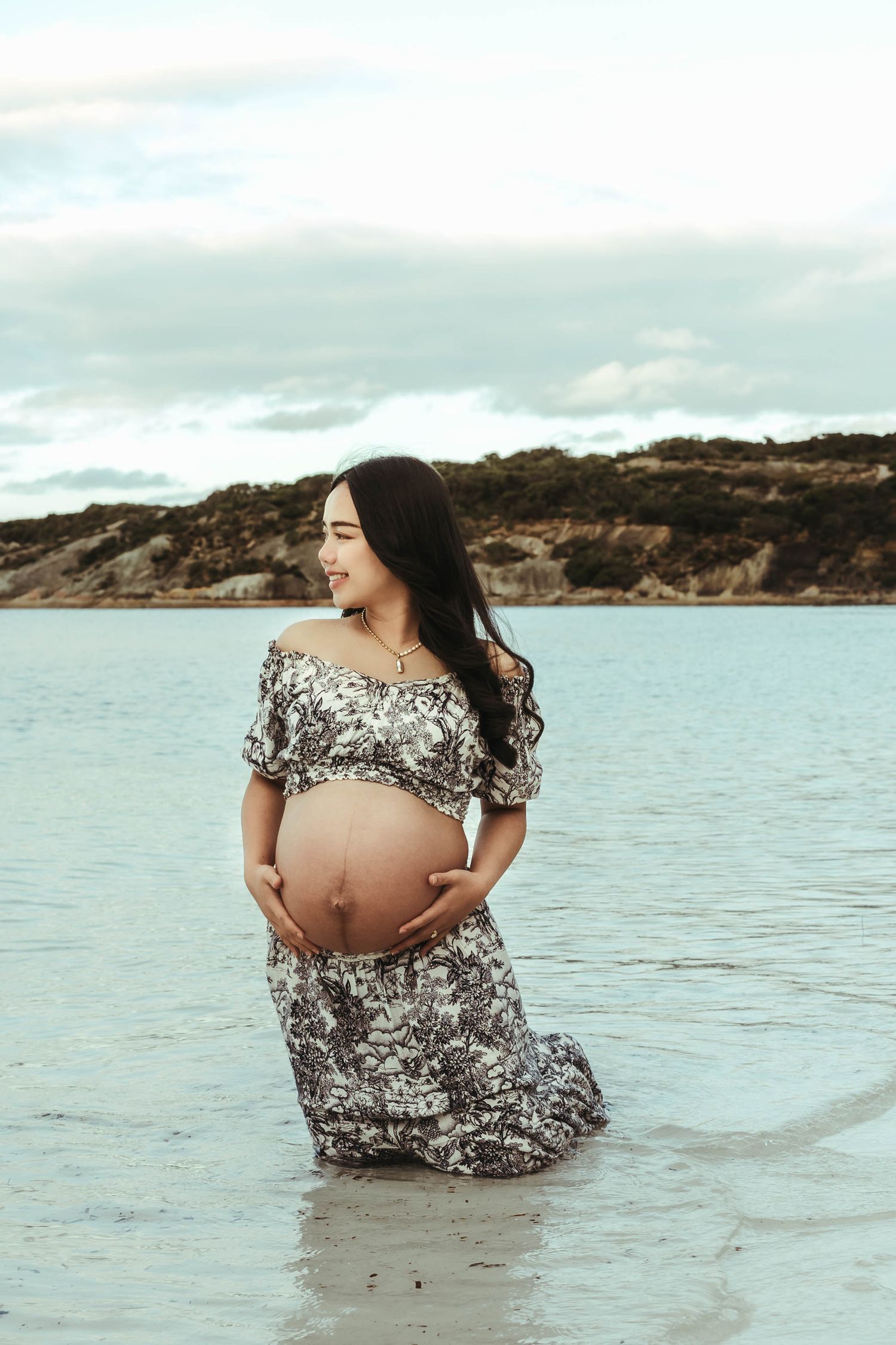 maternity picture beach