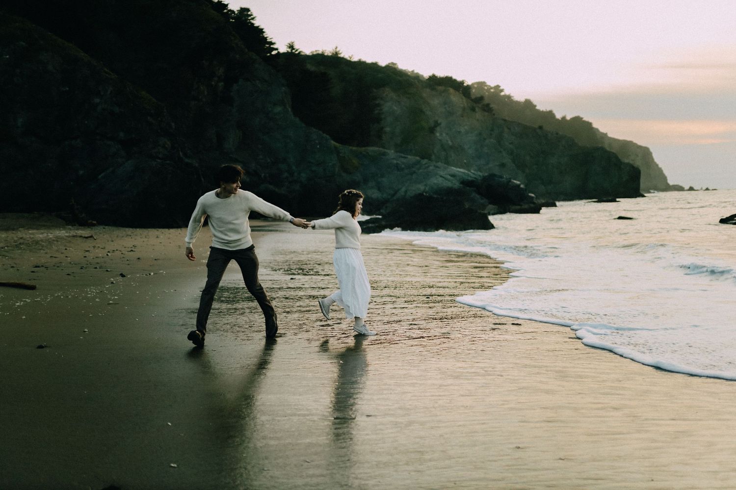 love tory
Love story on the beach in California with emotional, candid moments