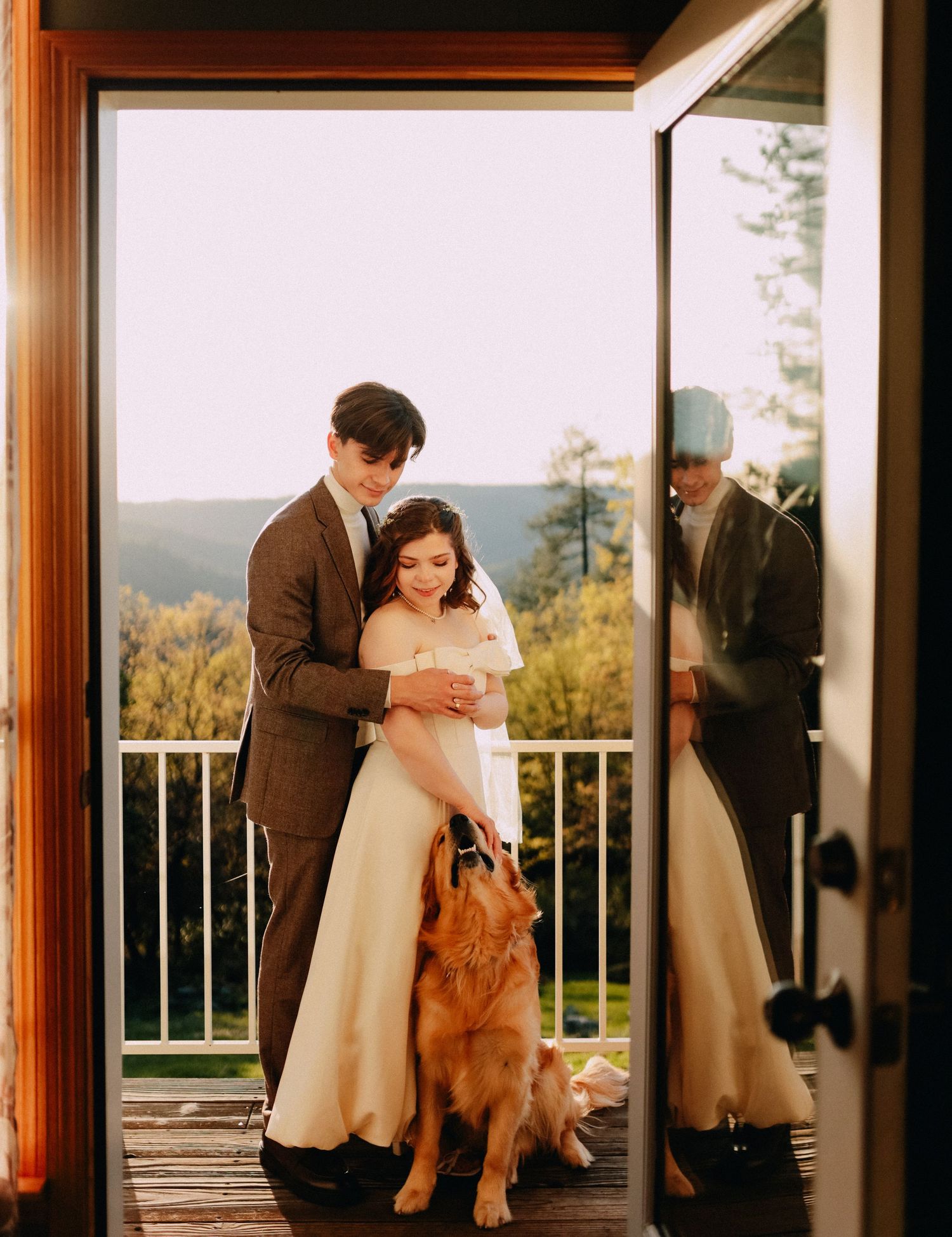 wedding
Outdoor wedding portraits with natural light