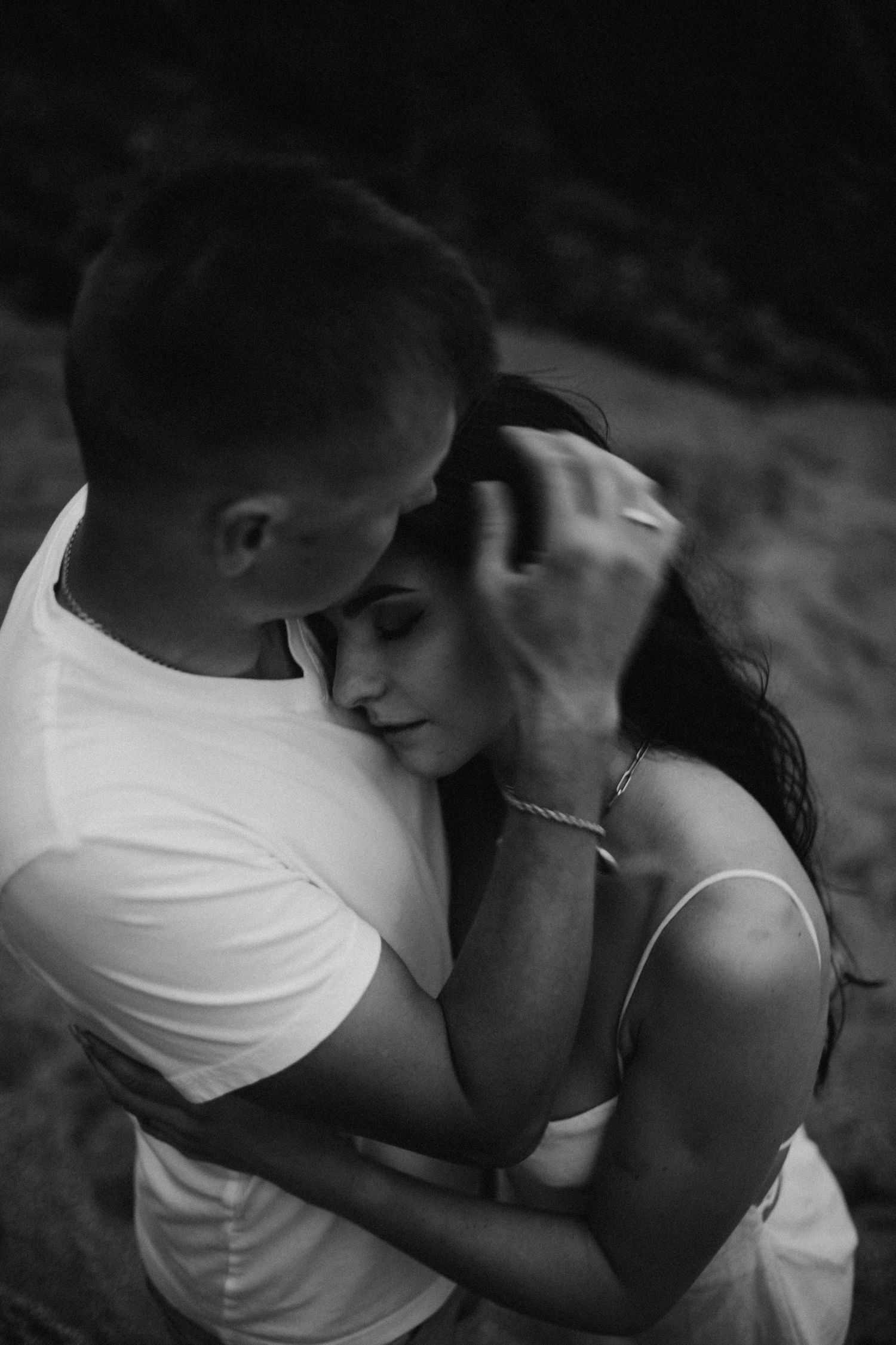 love tory
Romantic love story session on the beach, California
