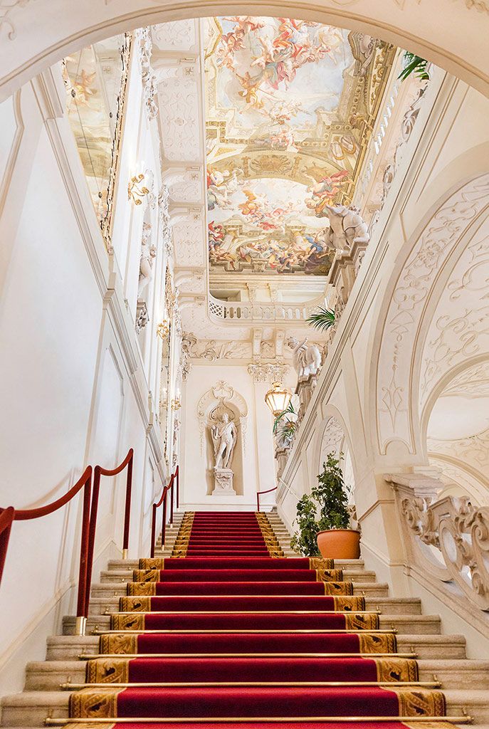 palais-daun-kinsky-wedding-ceremony-oval-ballroom.jpg
