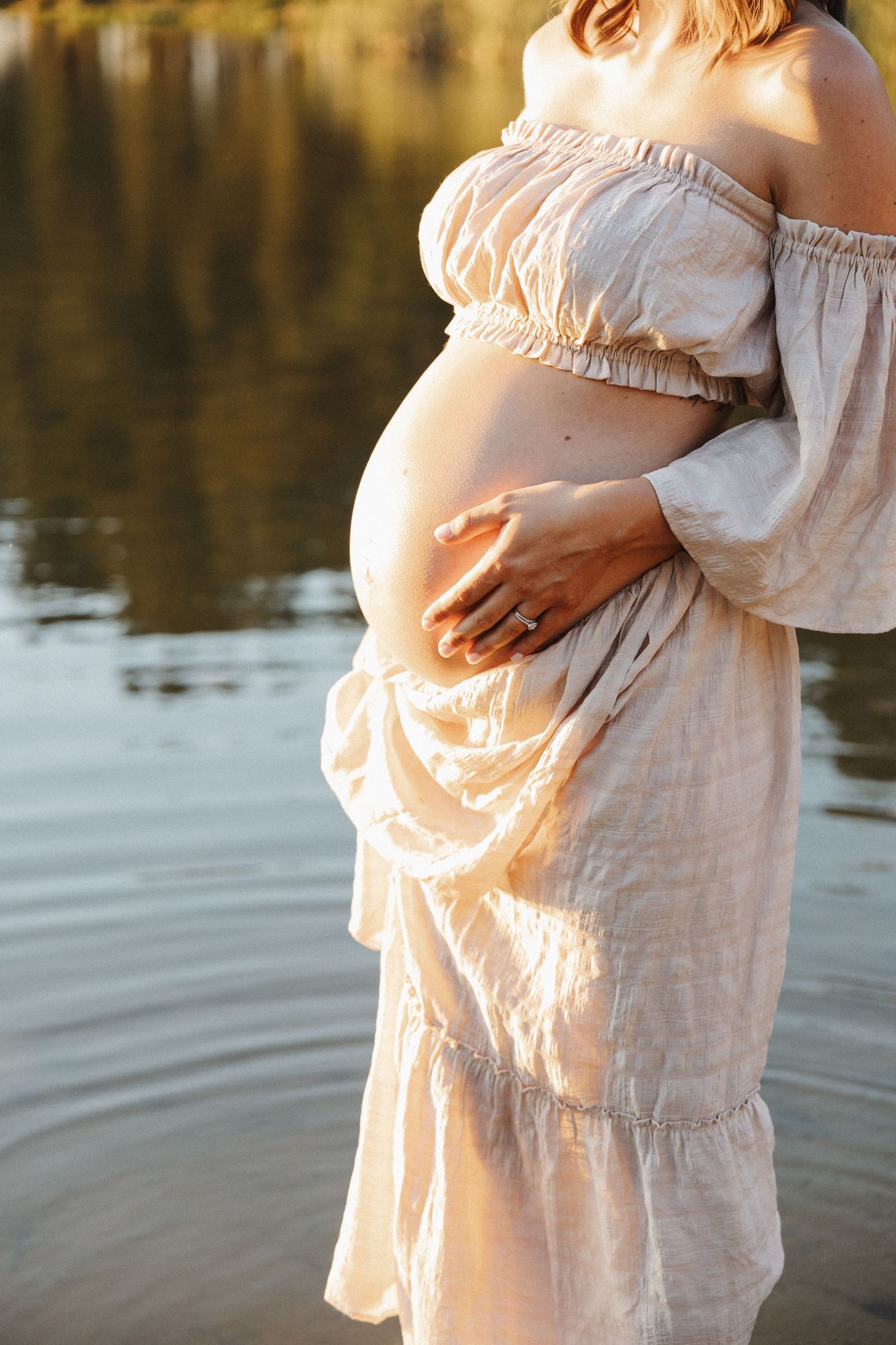 Beautiful sunset pregnancy photoshoot in Canberra