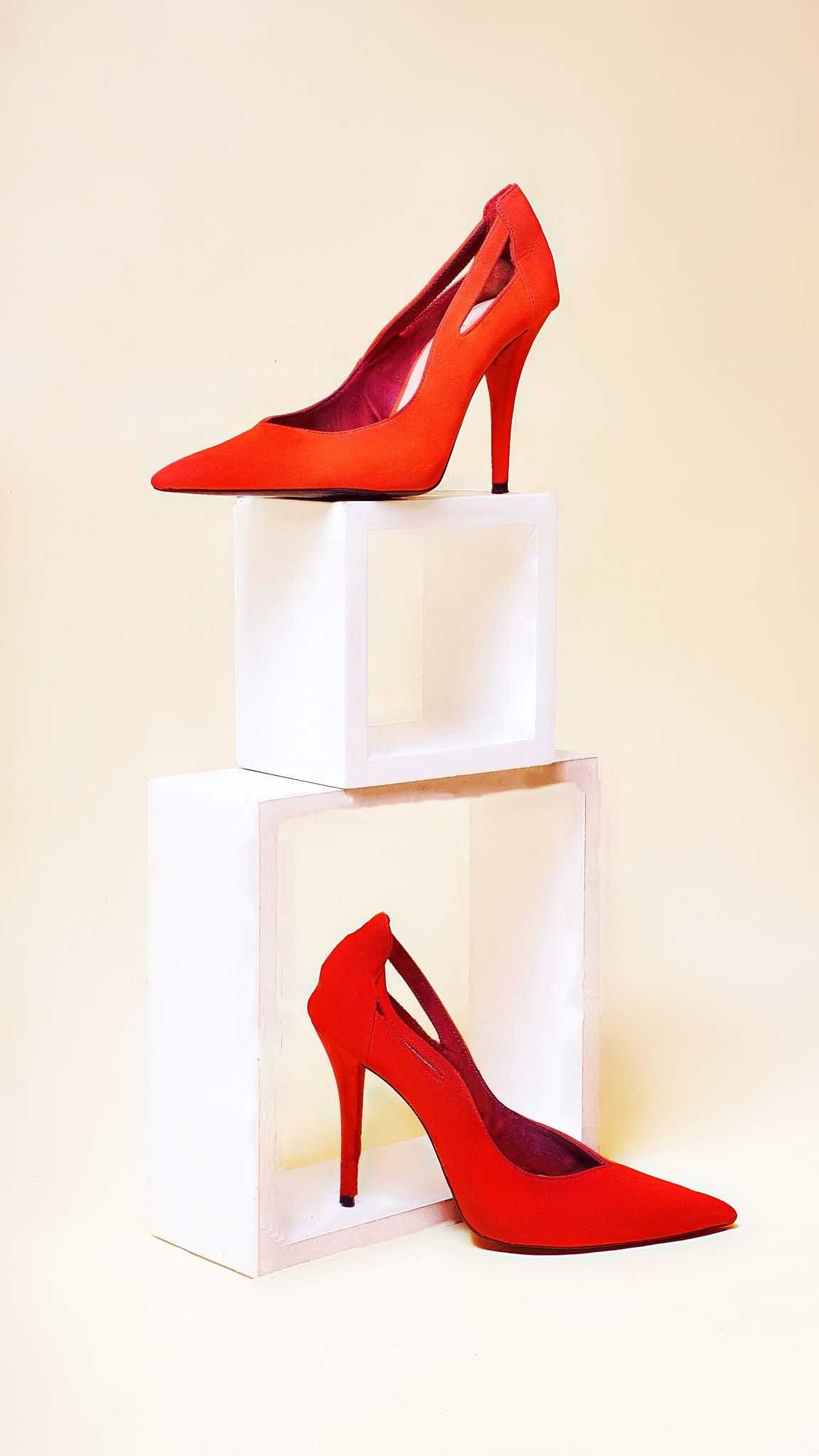 Product shoot of a red stilleto heels.
