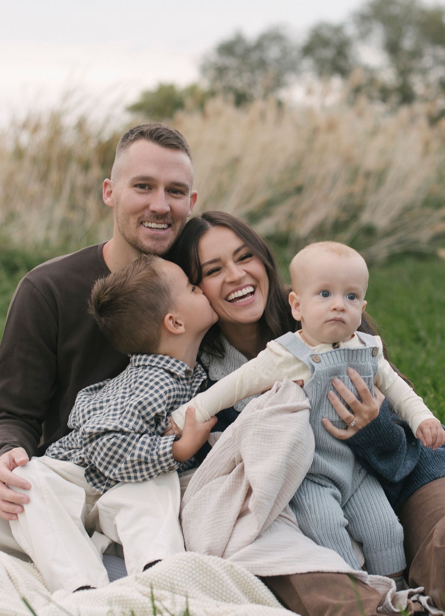 A collection of candid family moments showing affection and laughter in an outdoor setting.