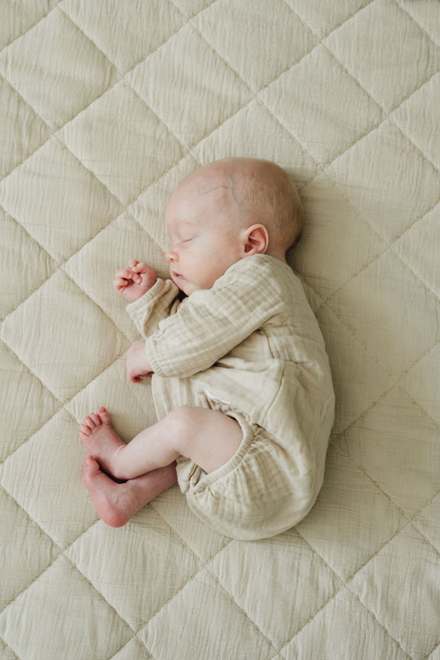 Newborn lifestyle Photography, in home session , Knot & Wing Photography, Northlake Tx