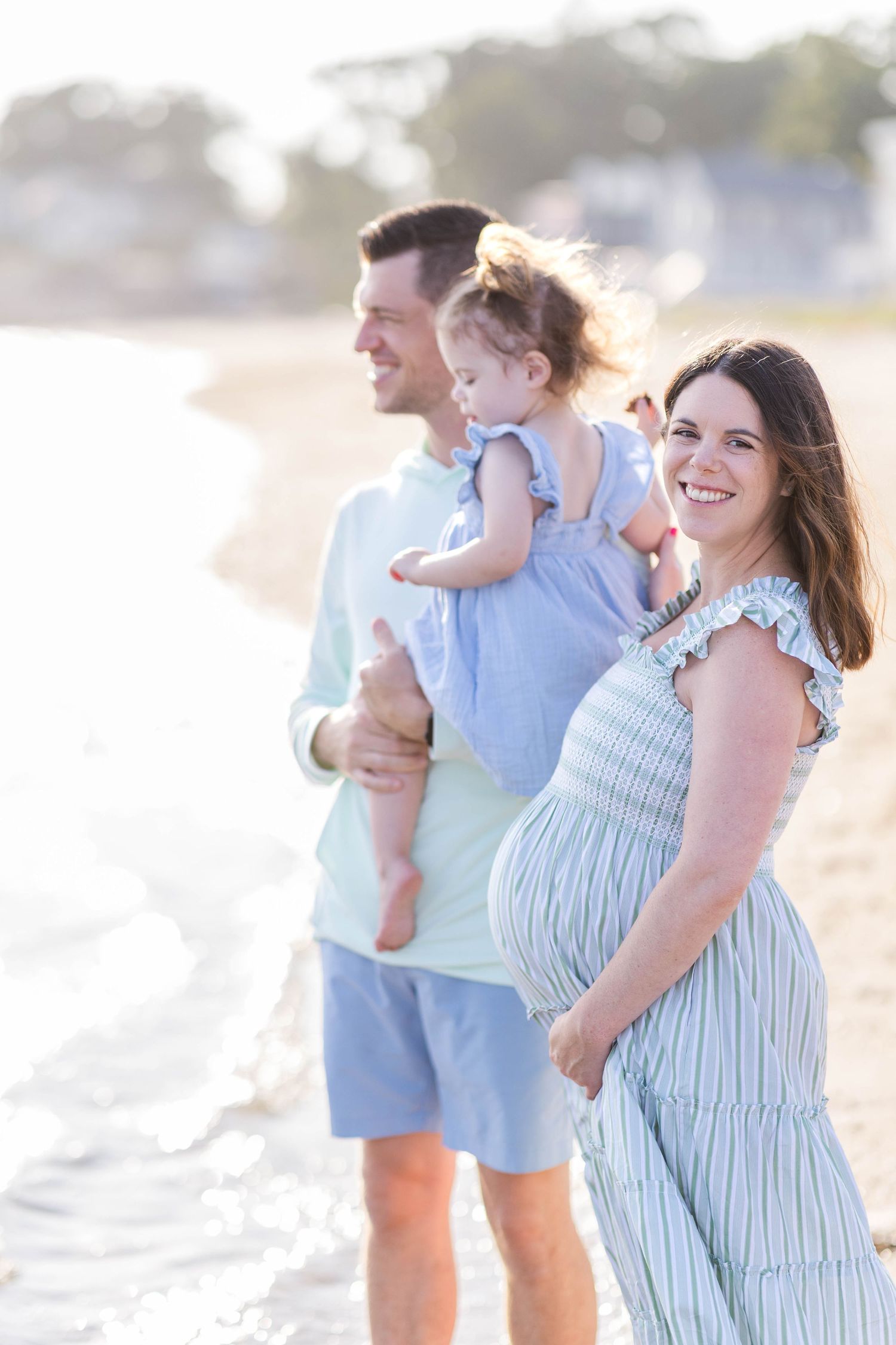 Family maternity session at the beach — Connecticut maternity photographer Minmo Photography