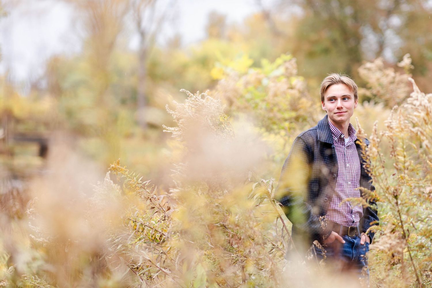 High school senior portrait taken outdoors in Connecticut — Minmo Photography