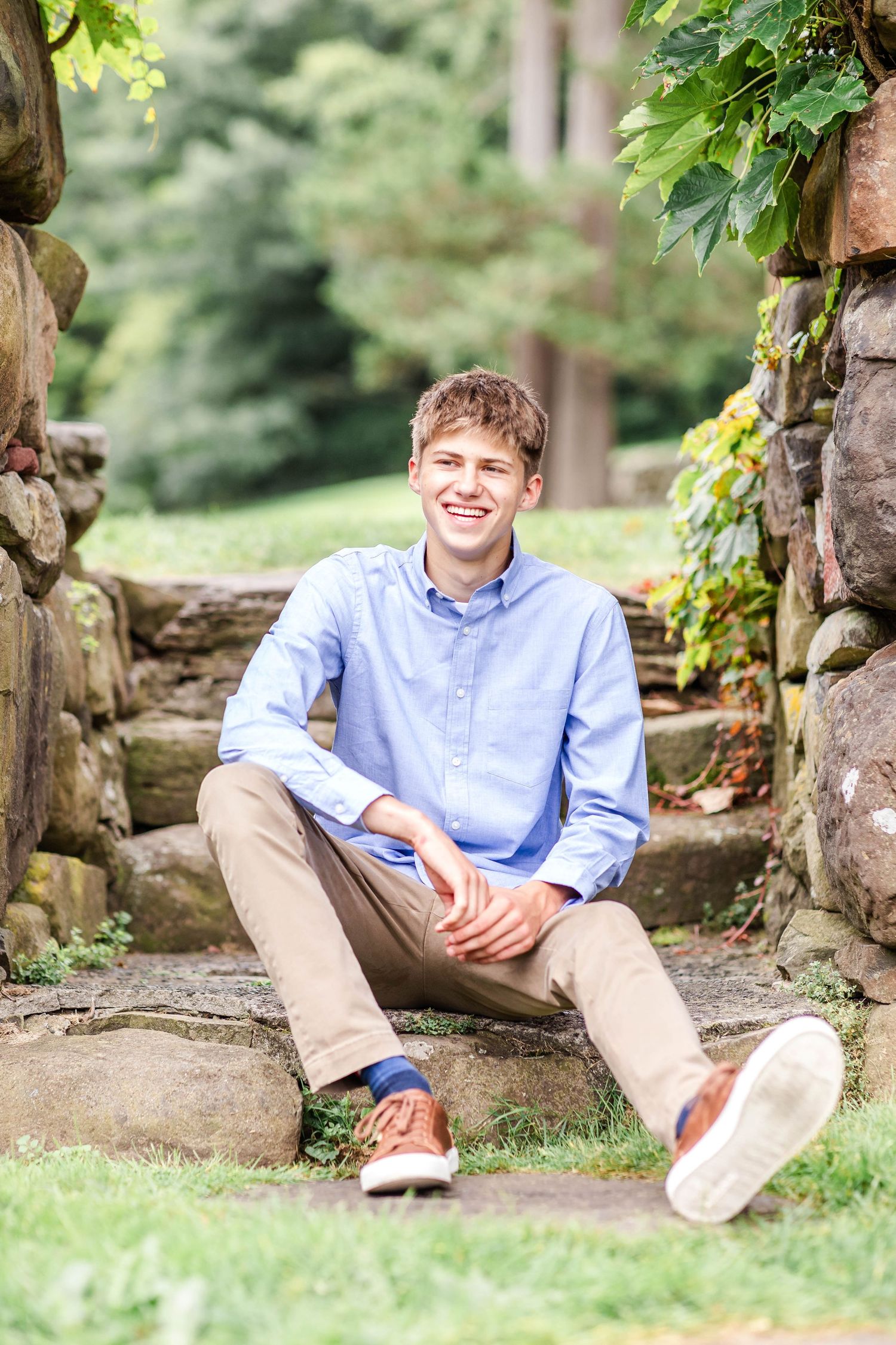 High school senior portrait taken outdoors in Connecticut — Minmo Photography