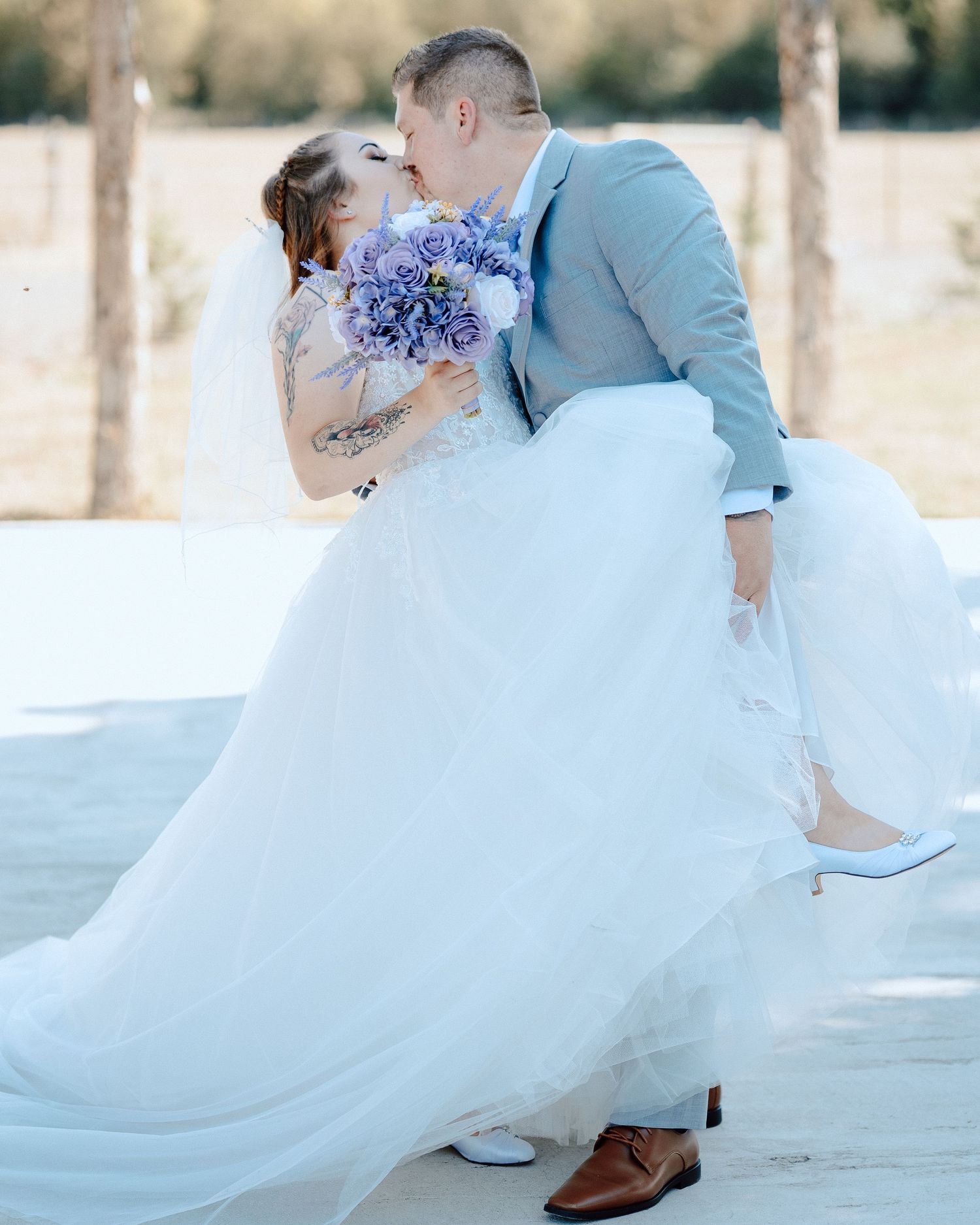 bride and groom photos idaho