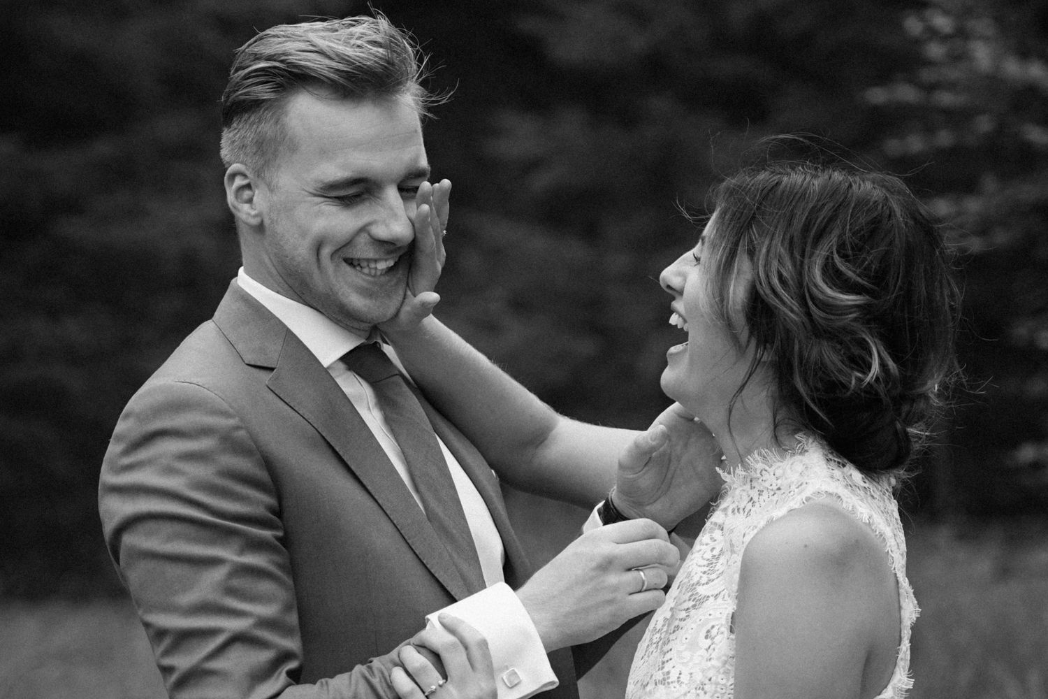 bruiloft, bruidegom, bruid, wedding, trouwfotos, trouwfotografie, bruiloft fotografie, say yes, kiss, love, liefde