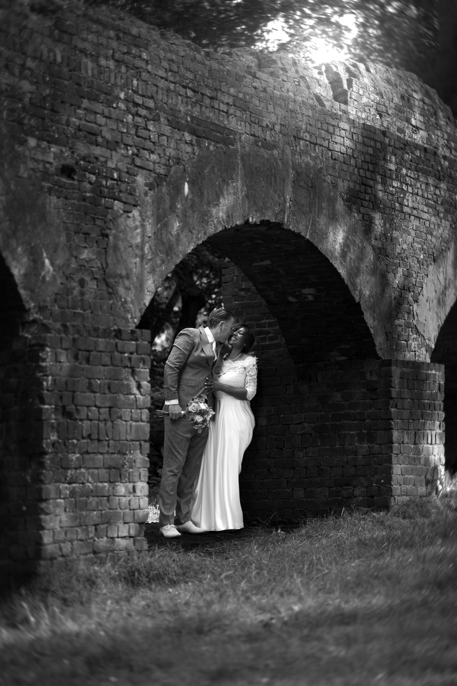 bruiloft, bruidegom, bruid, wedding, trouwfotos, trouwfotografie, bruiloft fotografie, say yes, kiss, love, liefde