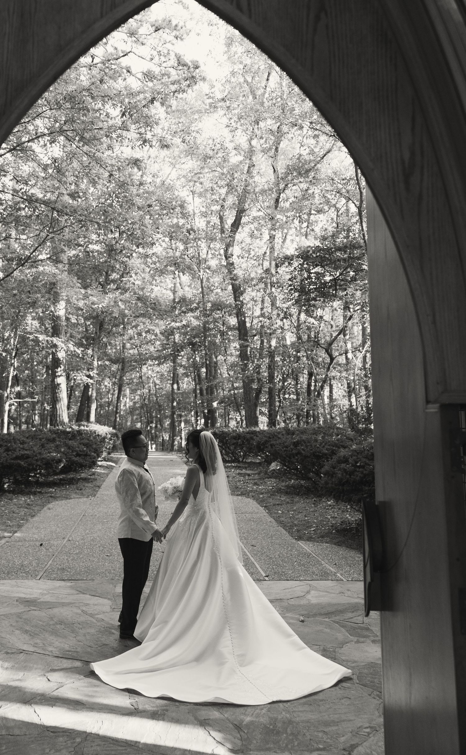 How to plan your wedding day at Mildred B Cooper Chapel, Arkansas Wedding Venue, Arkansas Elopement Photographer, Arkansas Wedding