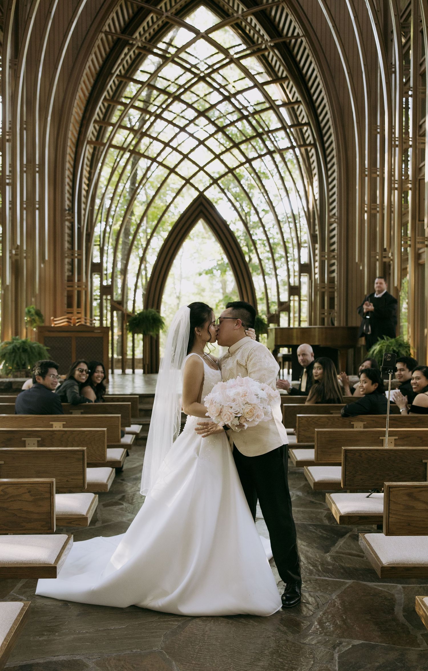 How to plan your wedding day at Mildred B Cooper Chapel, Arkansas Wedding Venue, Arkansas Elopement Photographer, Arkansas Wedding