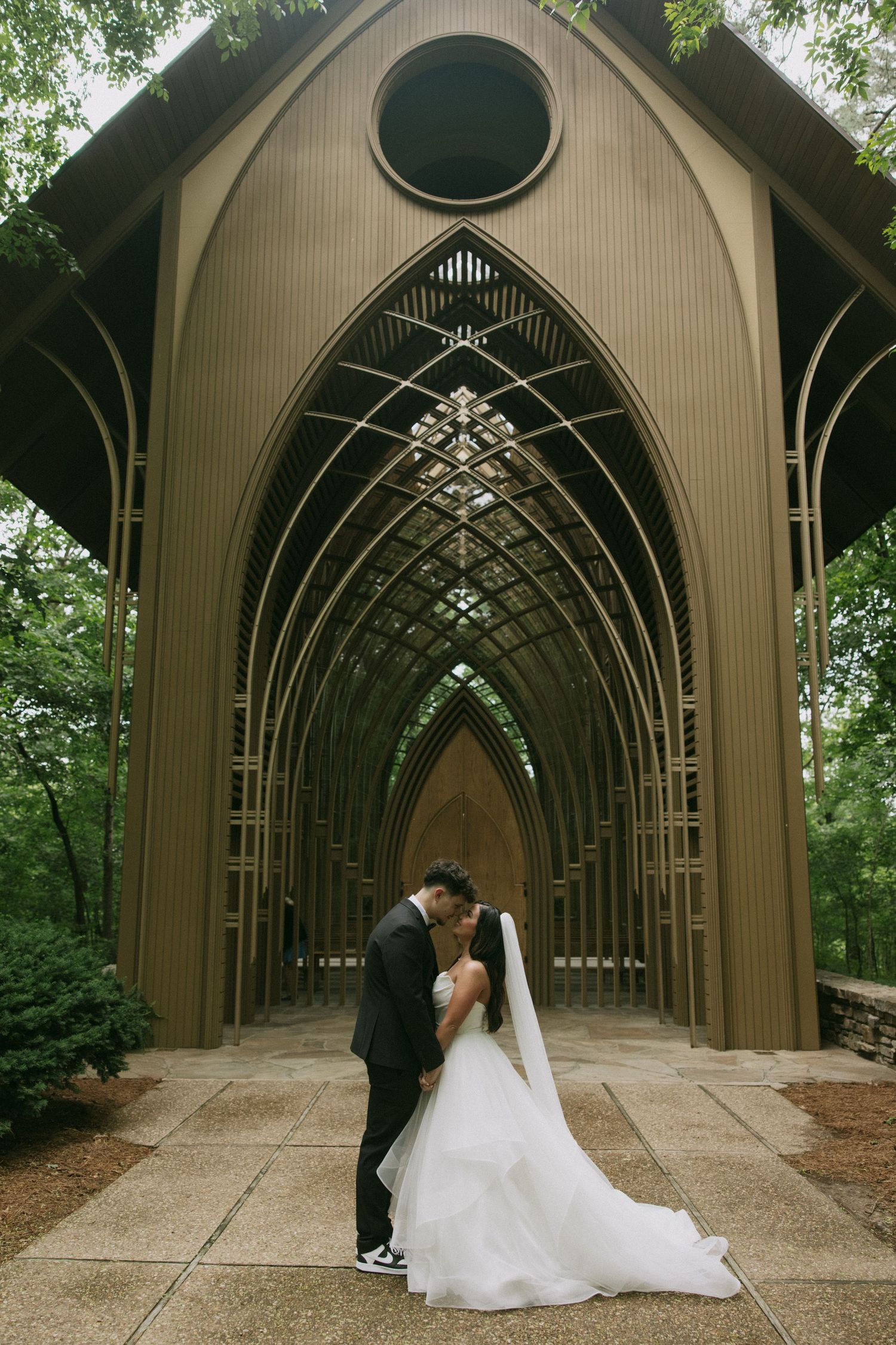 How to plan your wedding day at Mildred B Cooper Chapel, Arkansas Wedding Venue, Arkansas Elopement Photographer, Arkansas Wedding