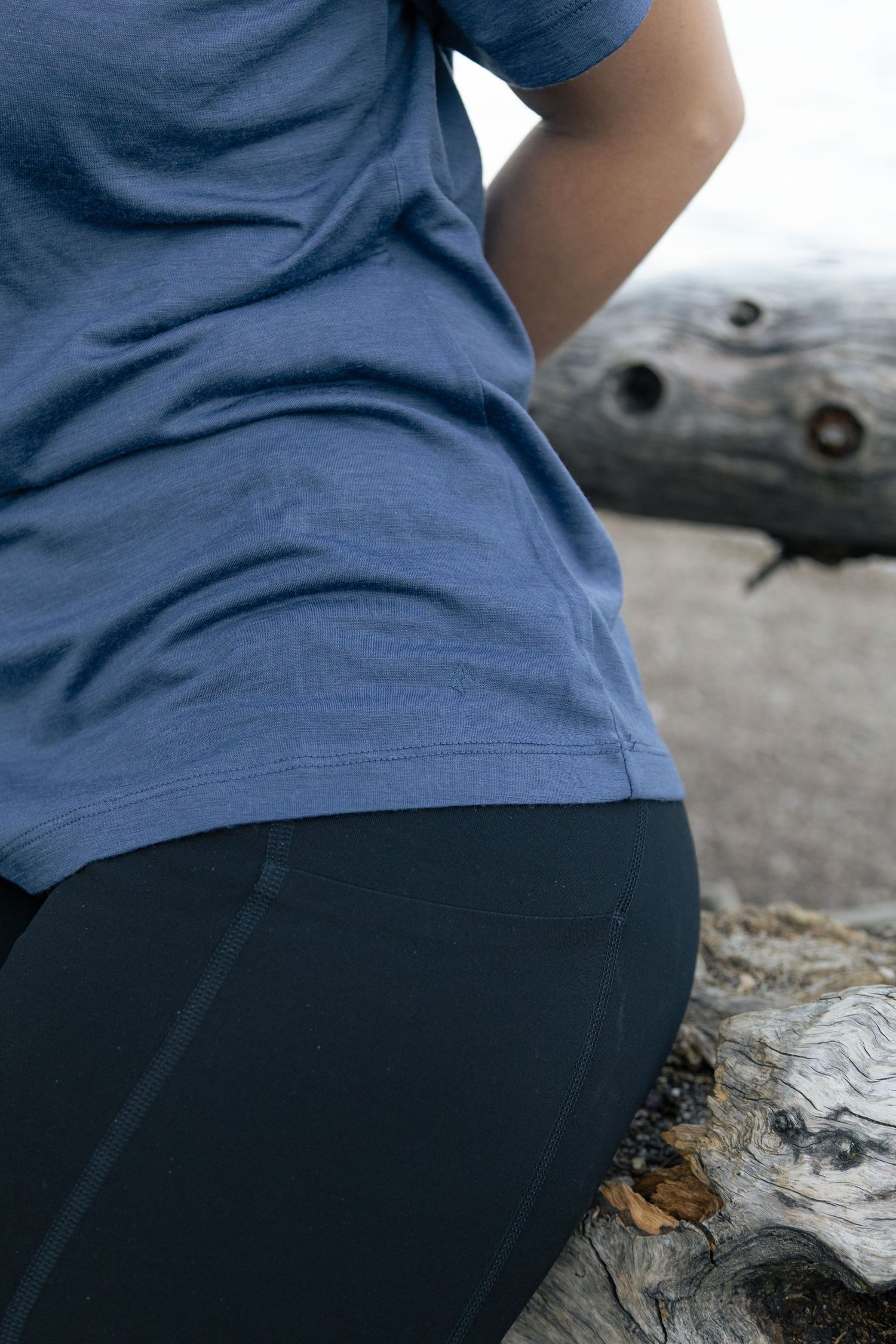 Un close-up de vêtement en laine de mérino de Ridge Merino — Jonathan Ouimet Photographie