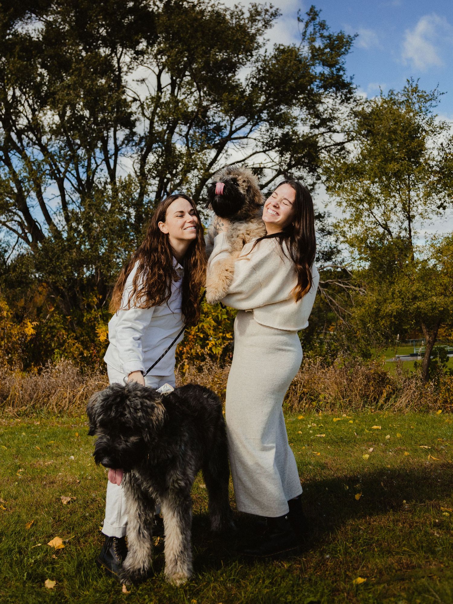 Portrait d'un couple avec leurs chiens — Jonathan Ouimet Photographie
