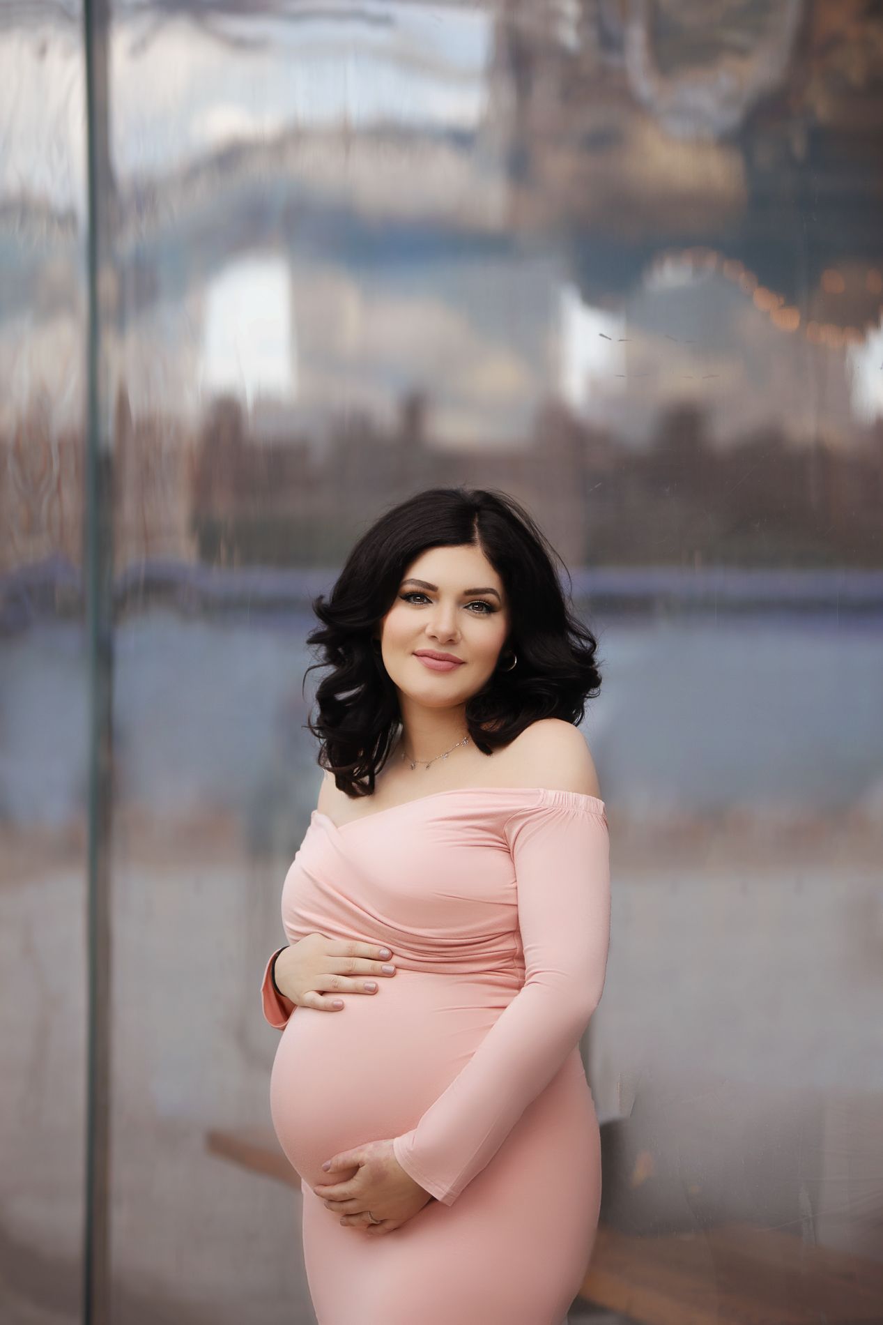 dumbo brooklyn pregnancy and maternity photography in downtown brooklyn at janes carousel