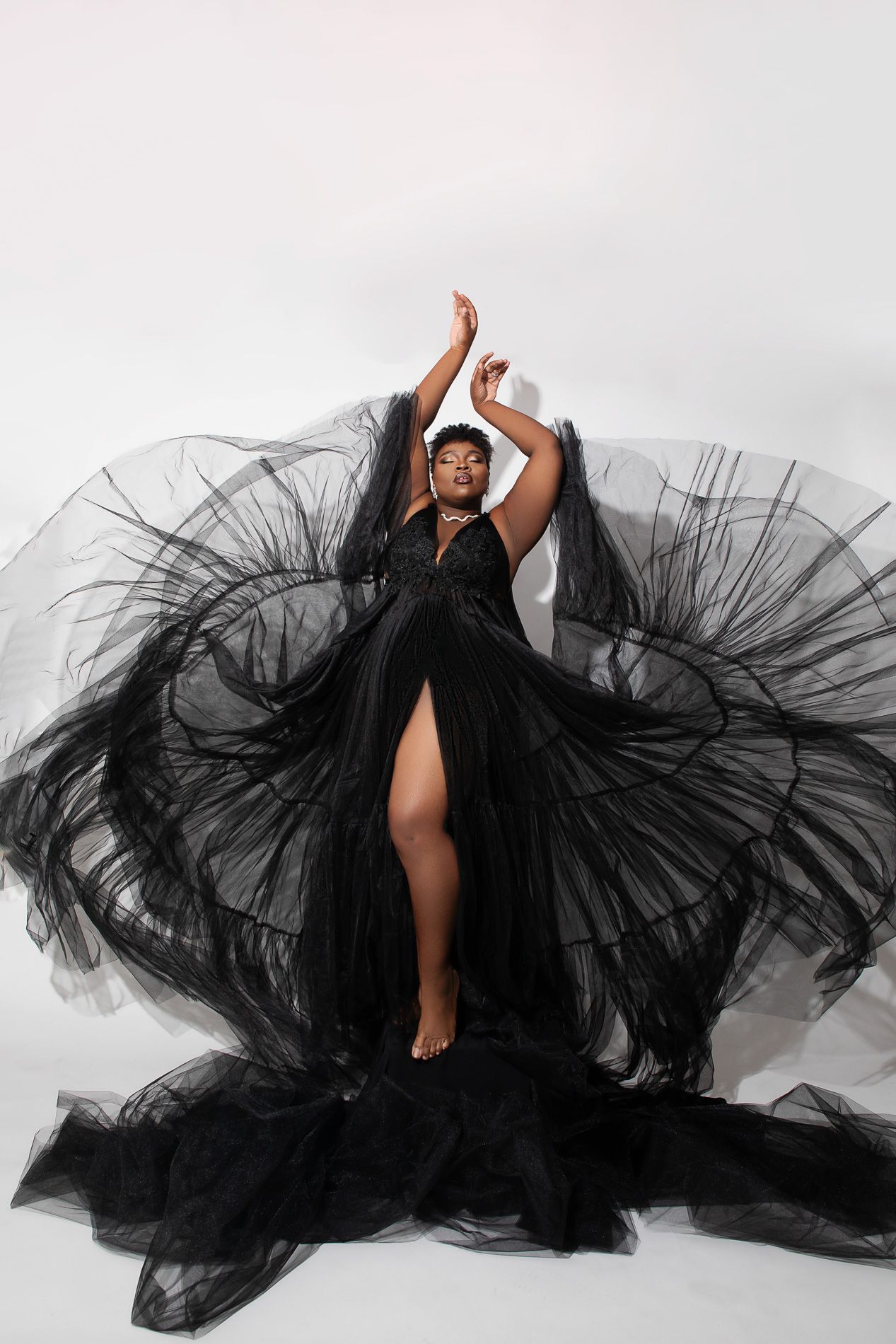 client closet maternity and pregnancy for photography session in studio and outside in new york city for queens brooklyn