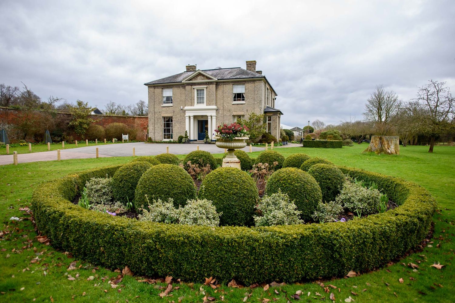 English Wedding Photos at Fennes Wedding Venue