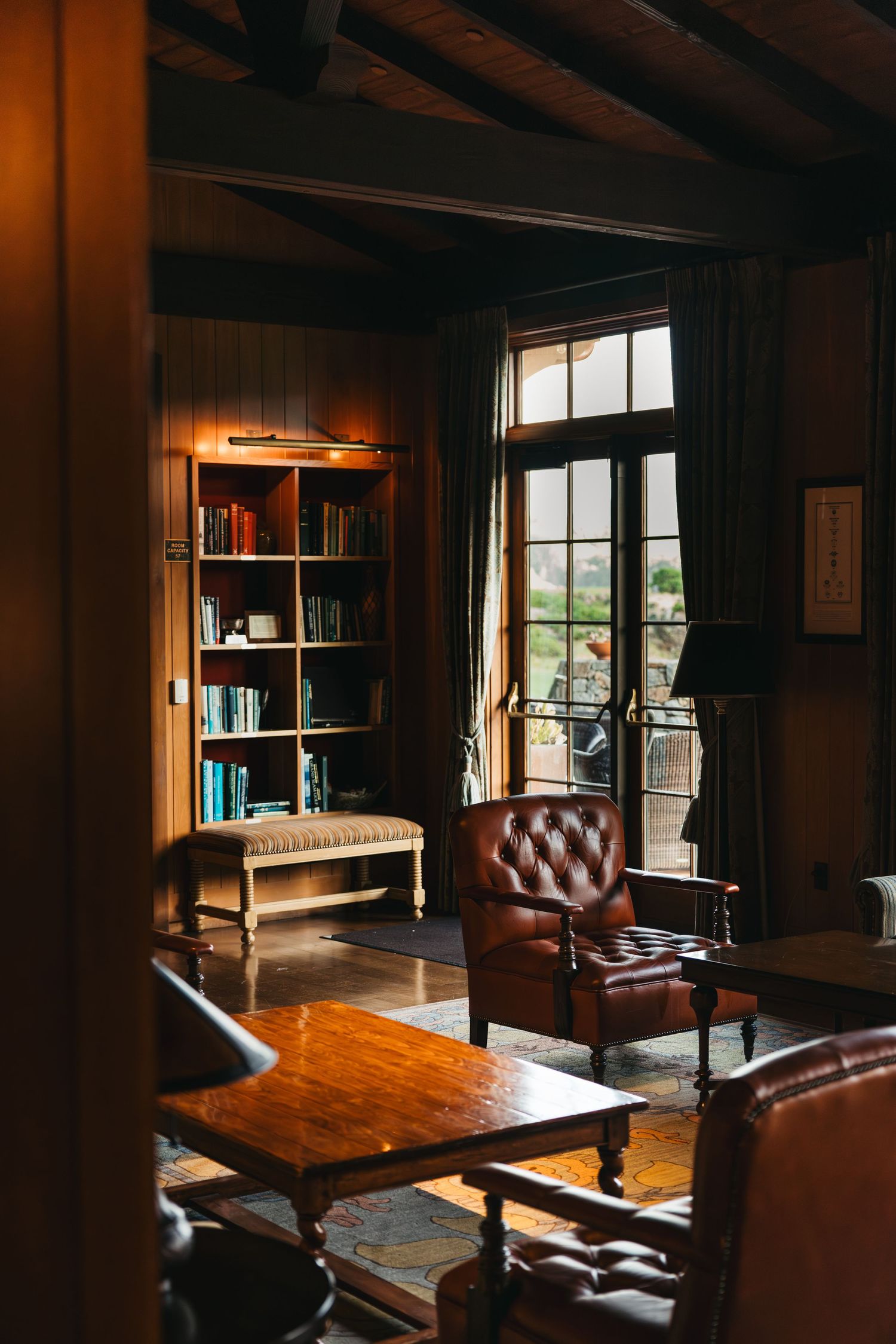 golf clubhouse, professional photography