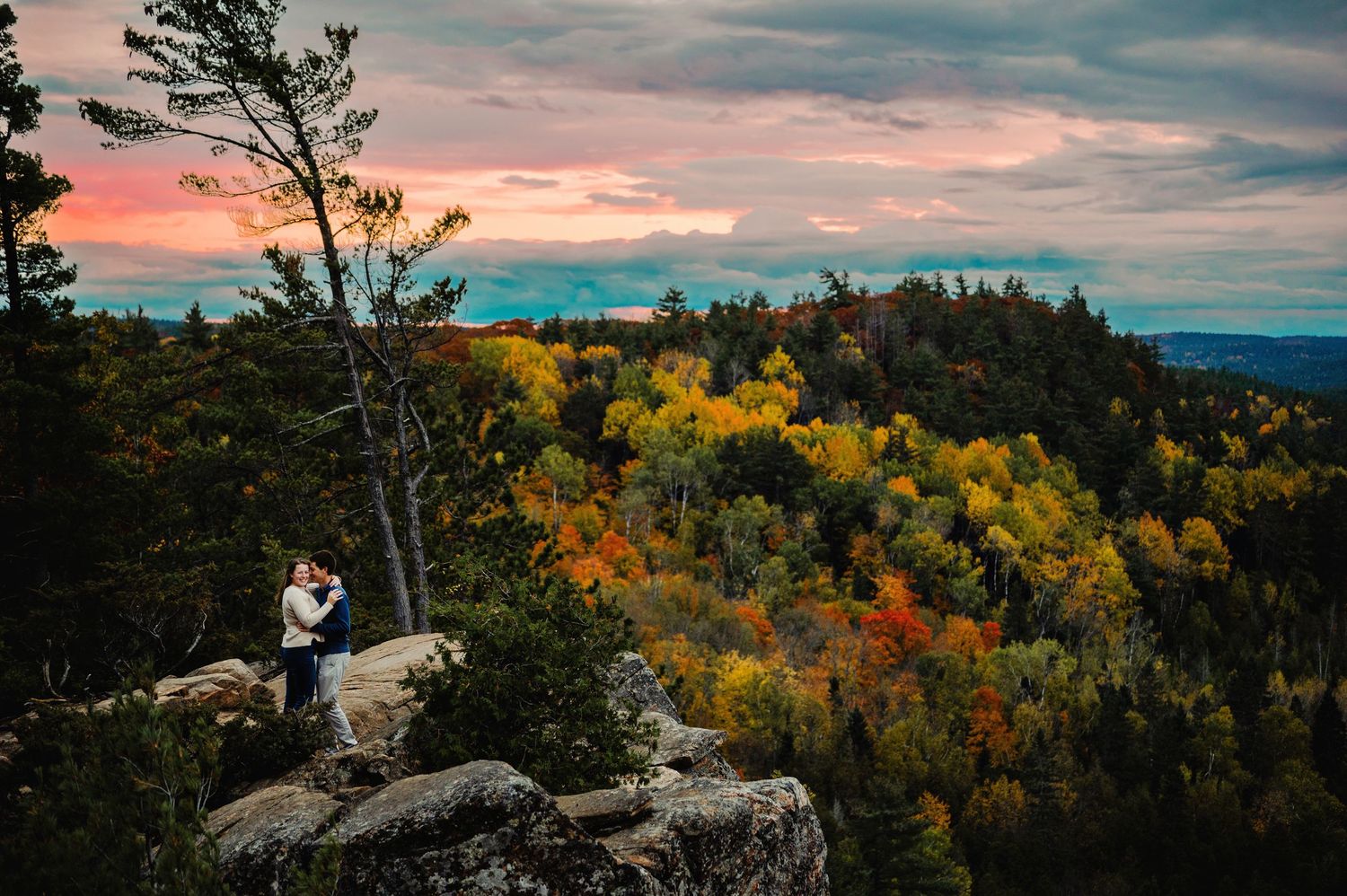 Couple dancing on the cliff's edge at Eagles Nest Lookout in Calabogie. Ottawa Wedding Photographer. Ottawa Couples Photographer