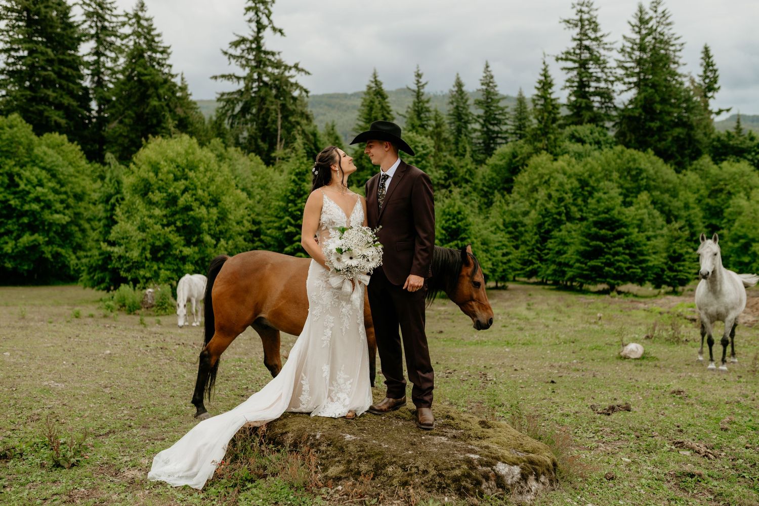 Intimate outdoor wedding photo Vancouver