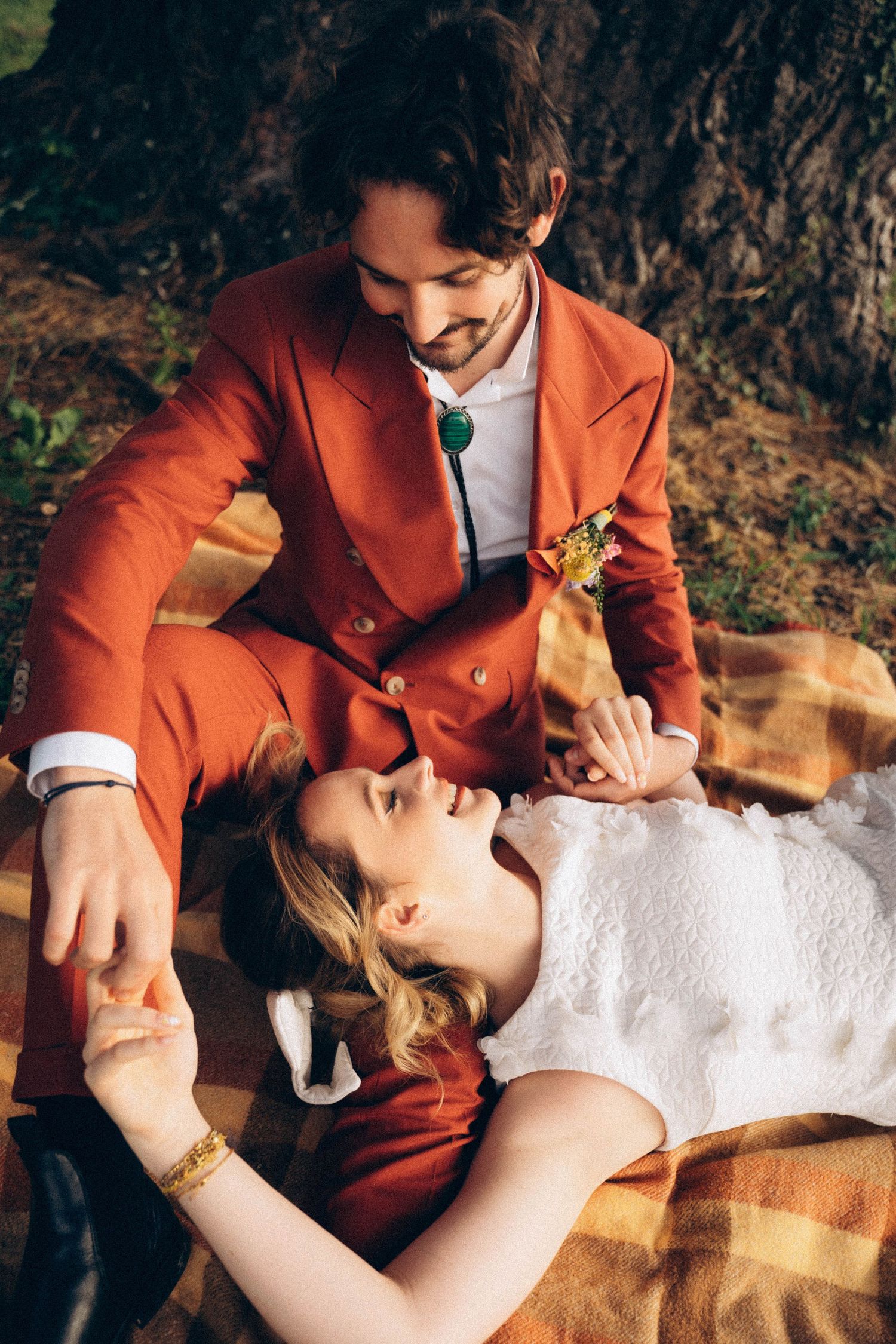 photographe mariage Pays de la Loire
photo de couple de mariés thème 70
Domaine de l'établière Vendée