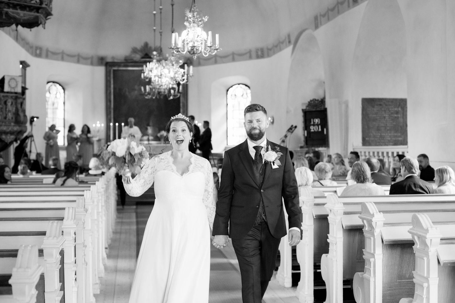 Bröllopsfotografering vigsel. Bröllopsfotograf i Katrineholm, fotograferar i hela sörmland och östergötland.