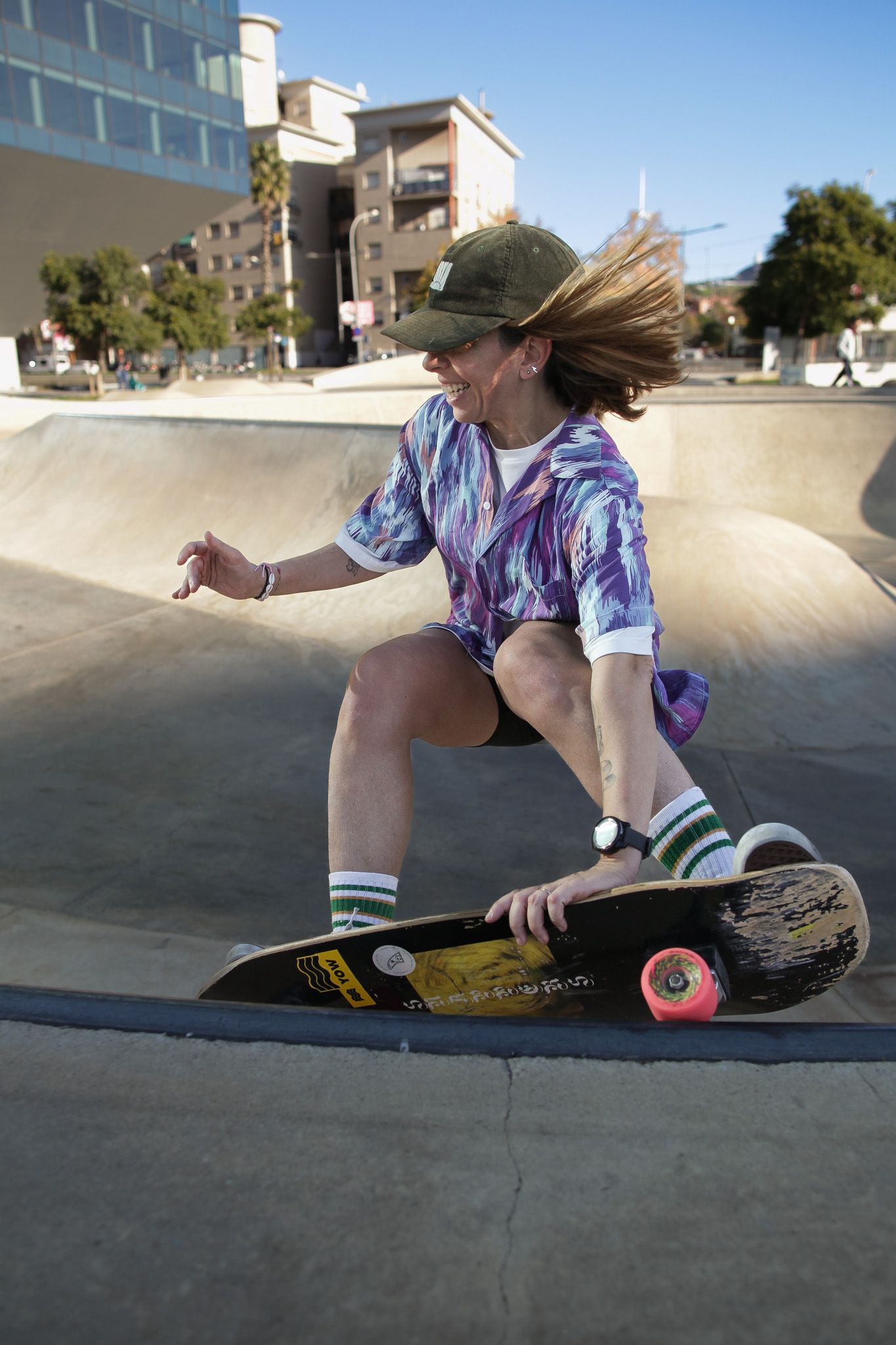 someone doing a surfsktake trick