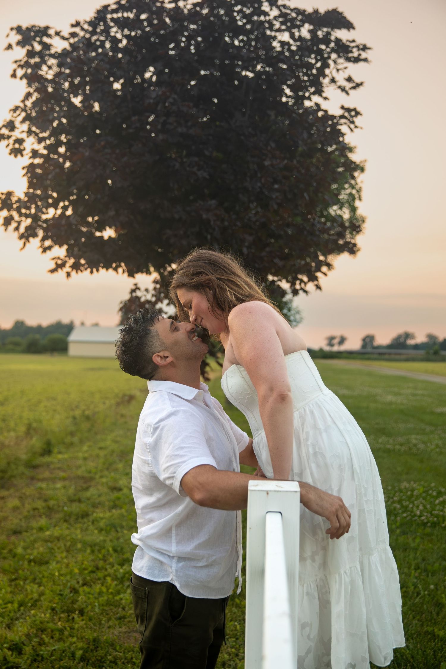 Engagement Session Sunset Photos, London, Ontario Wedding Photographer and Engagement Photography.  Cheyenne's Creations