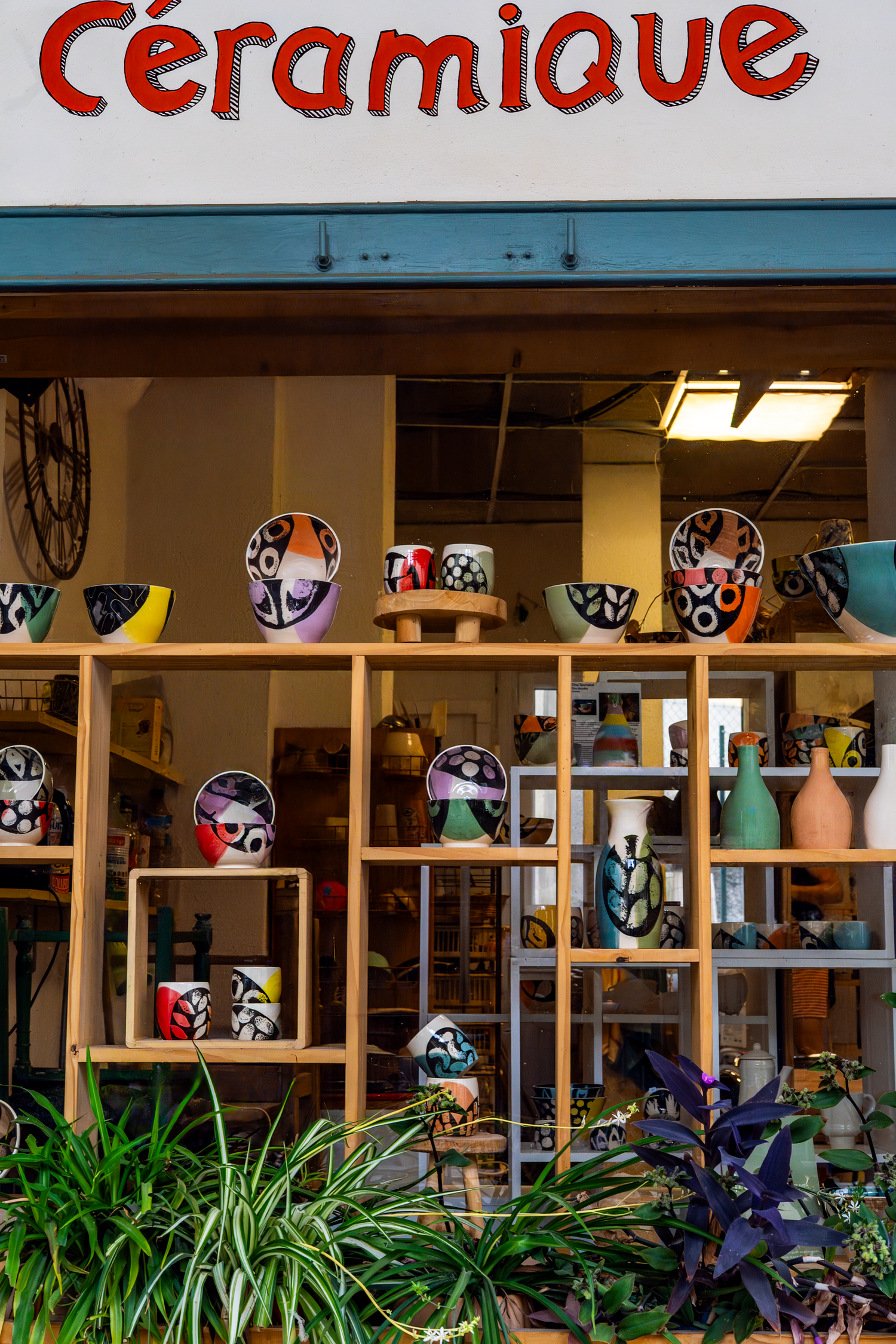 Céramiste  atelier à Arles.