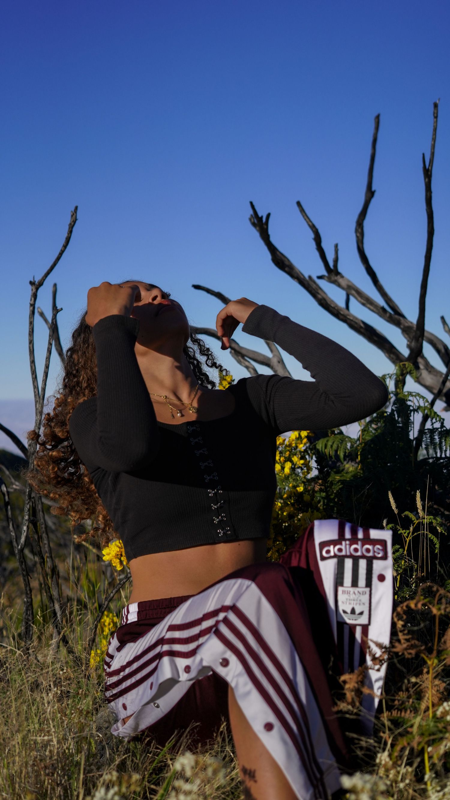 Portrait féminin au cœur des paysages de l'île de La Réunion.