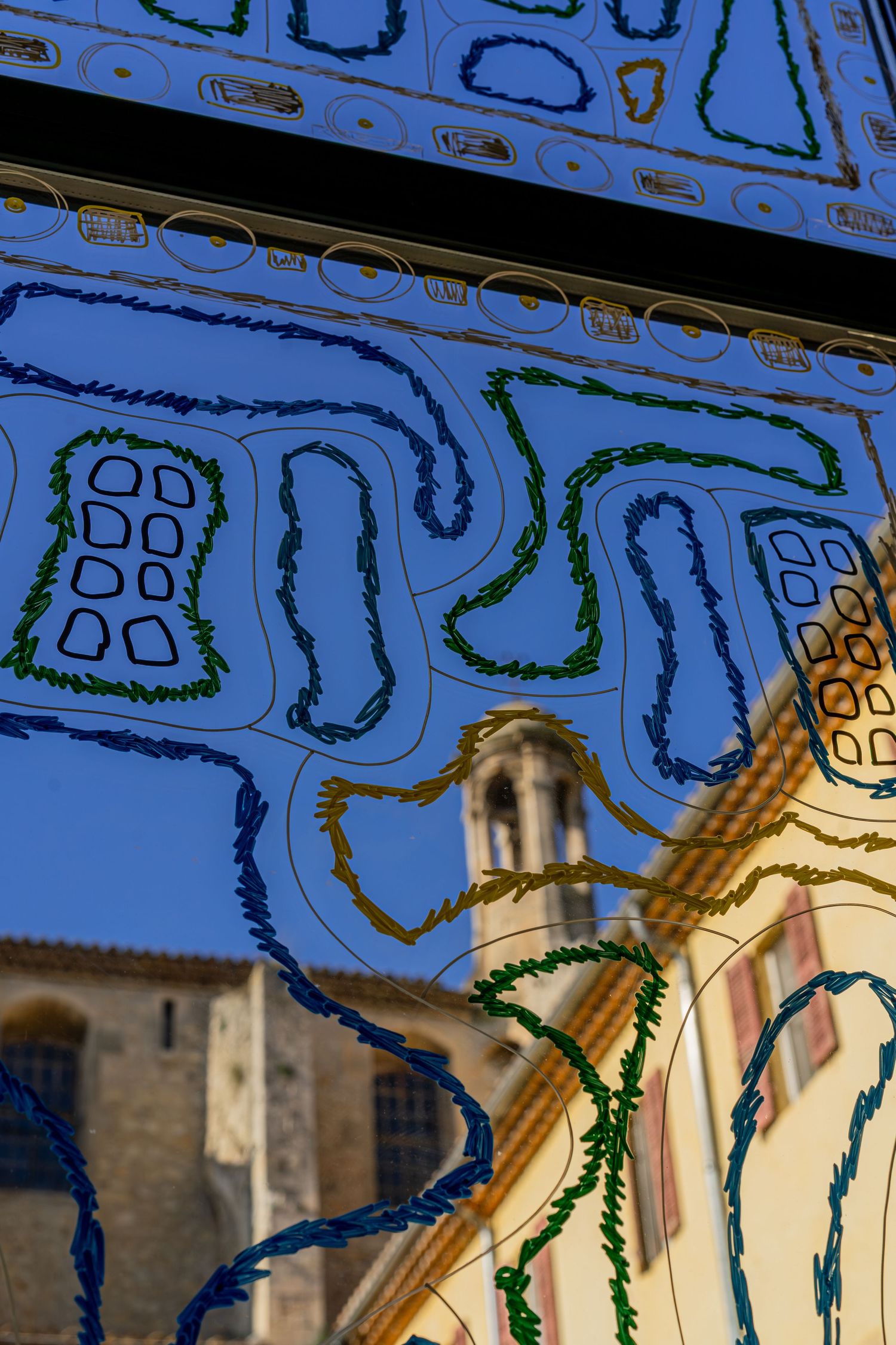 Artiste réalisant un vitrail pour le Jules César à Arles pour Murmuse.