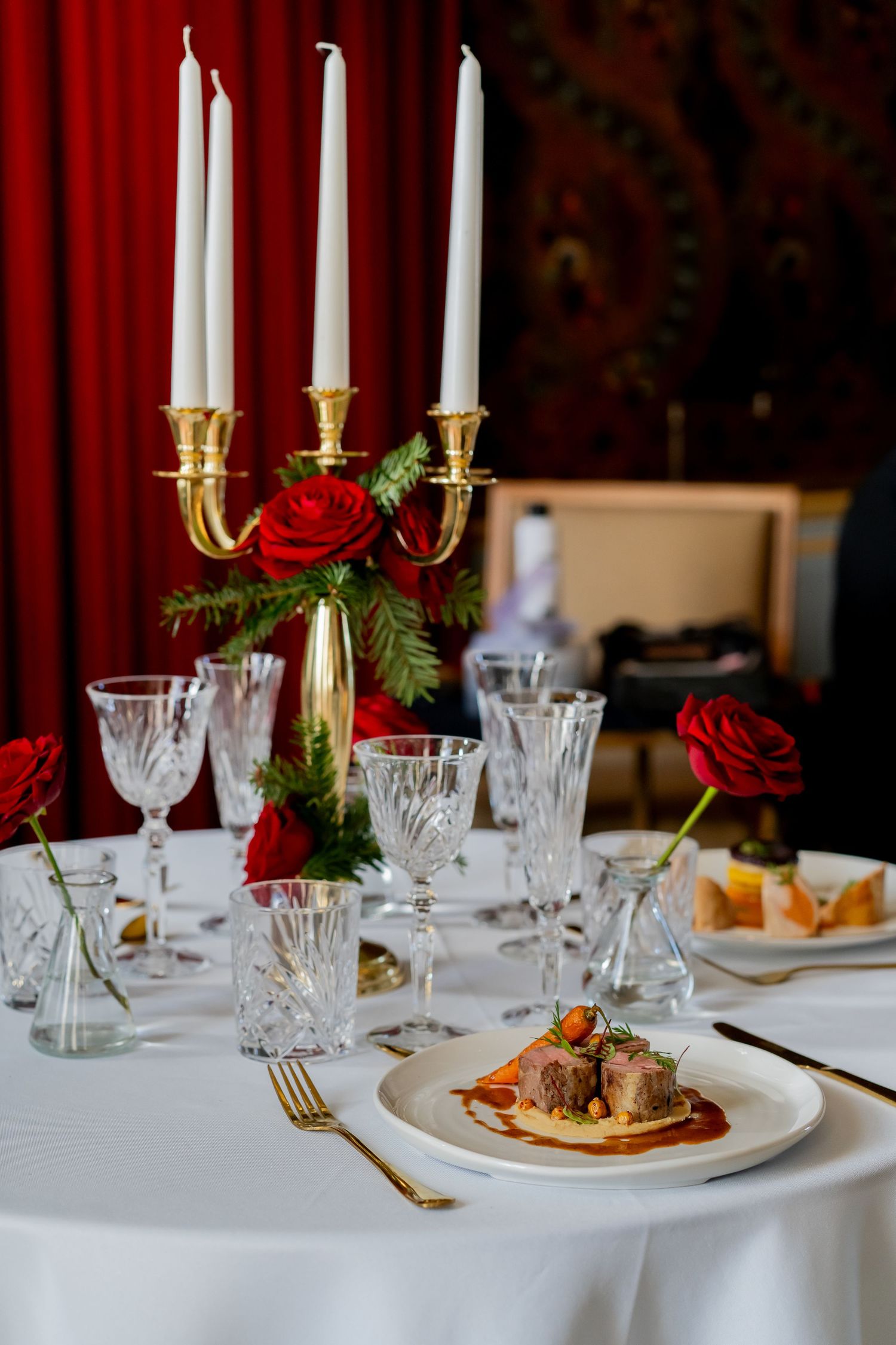 Table de mariage inspiration la belle et la bête - mariage en Provence