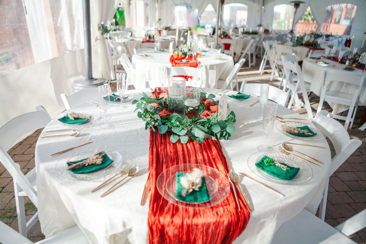 white table with colorful decor for a wedding in avon indiana at the avon gardens