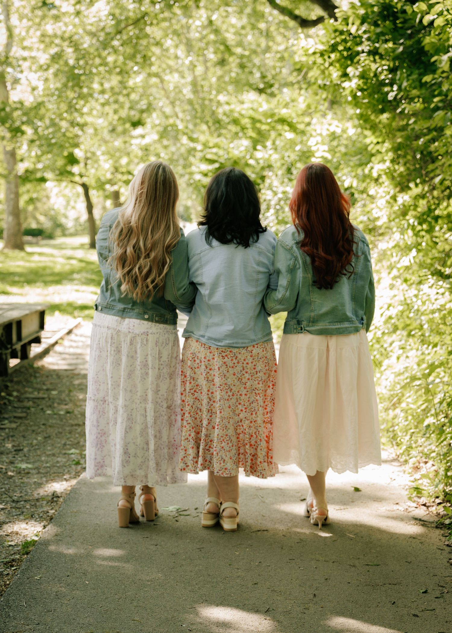 earthy, romantic, green family photos