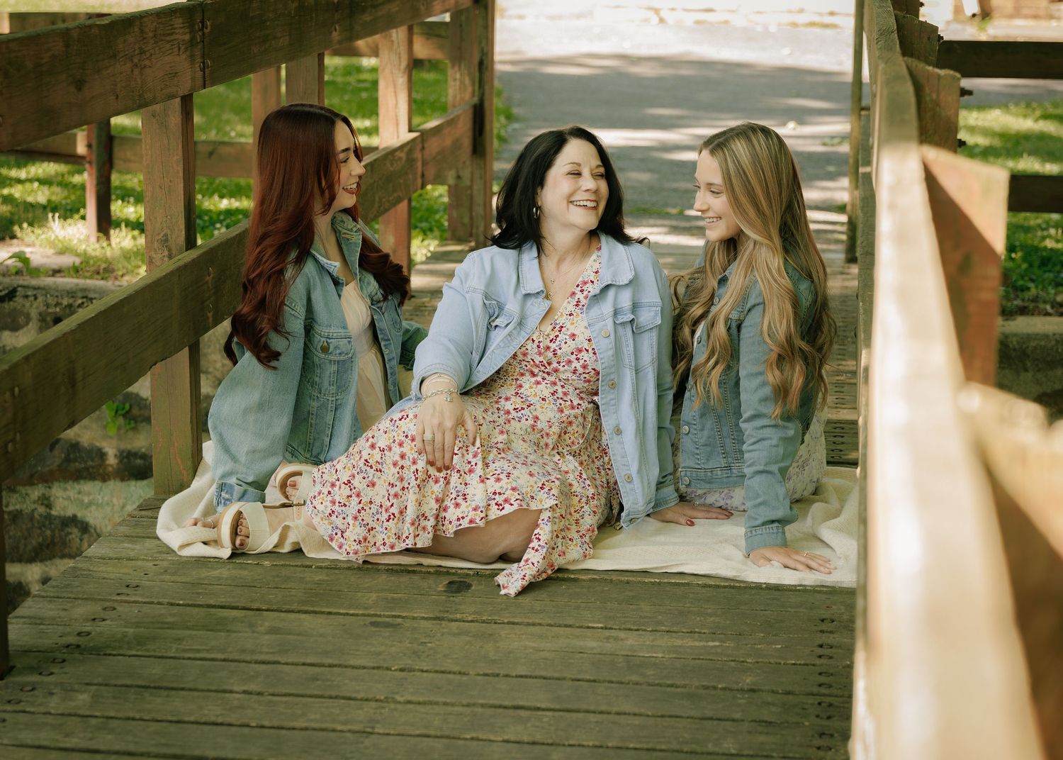 earthy, romantic, green family photos