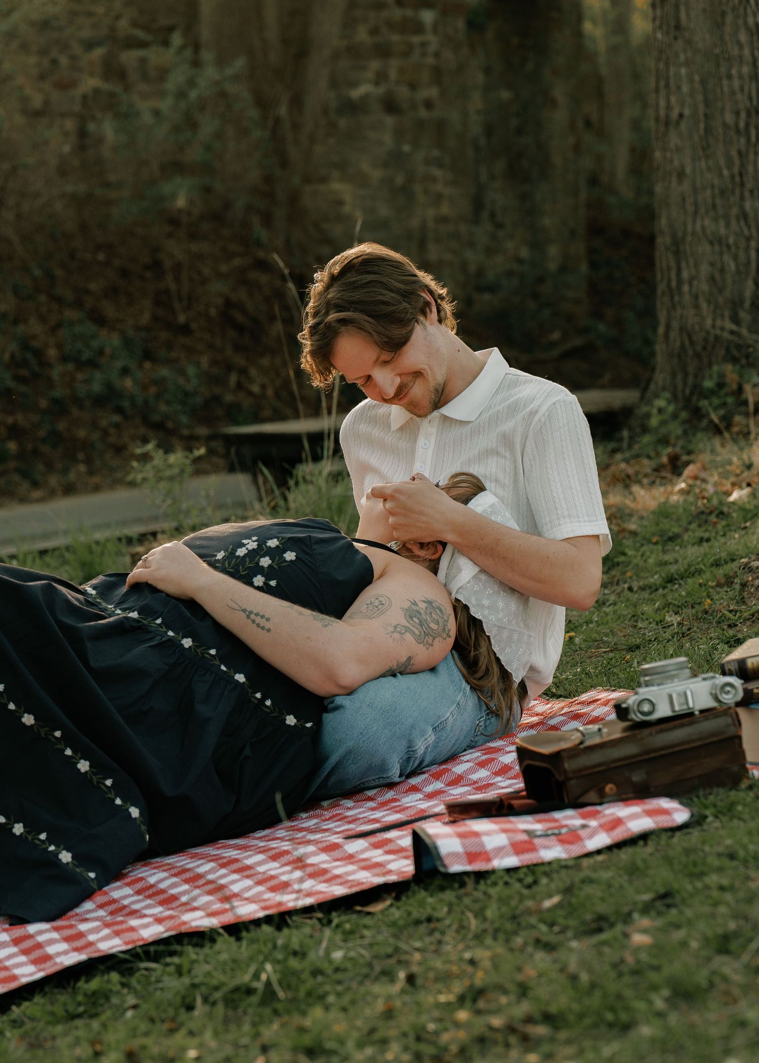 moody vintage engagement photos