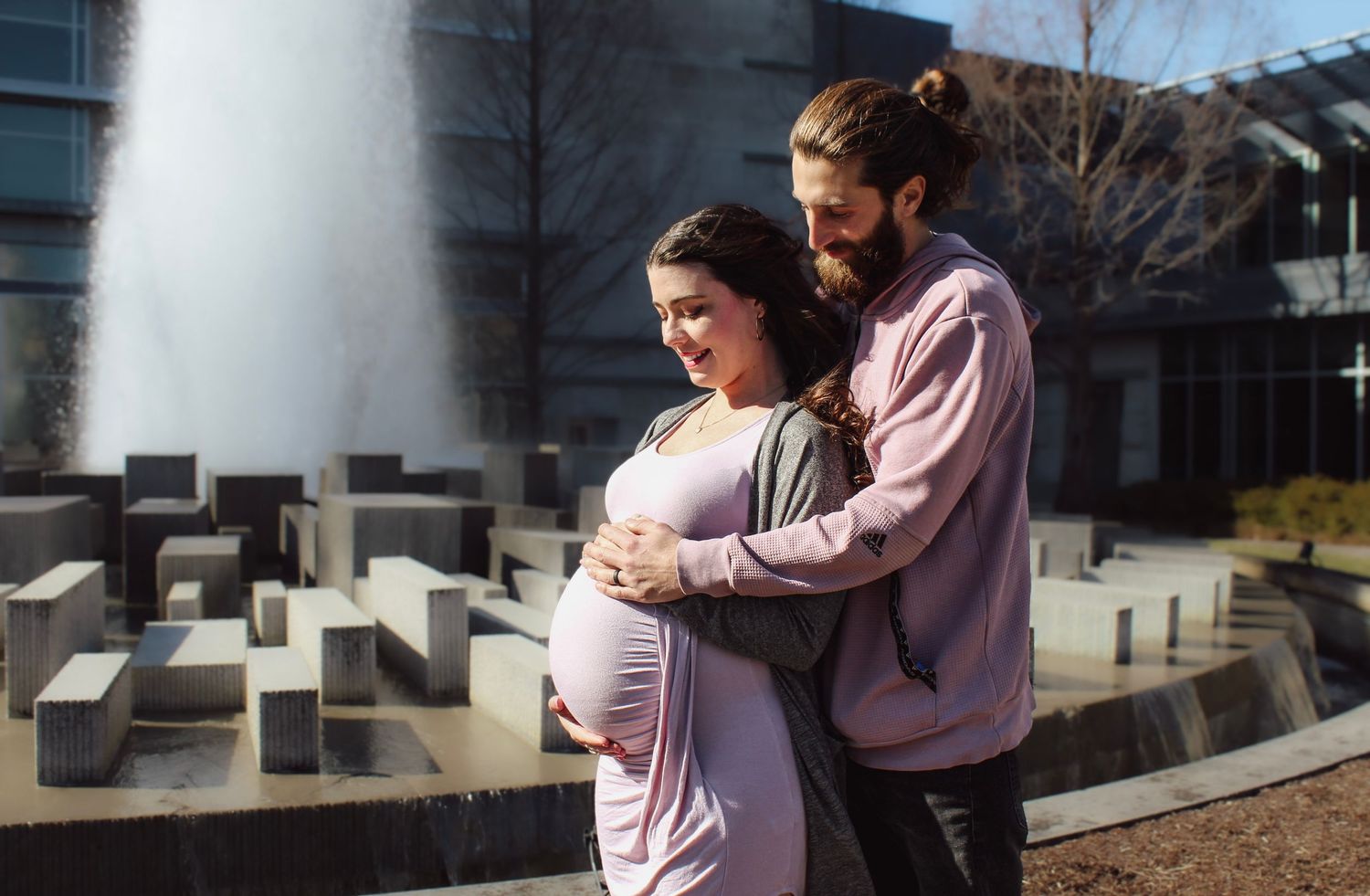 Indianapolis lifestyle and maternity photographer creating warm, natural images of pregnancy, expecting families, and milestones.