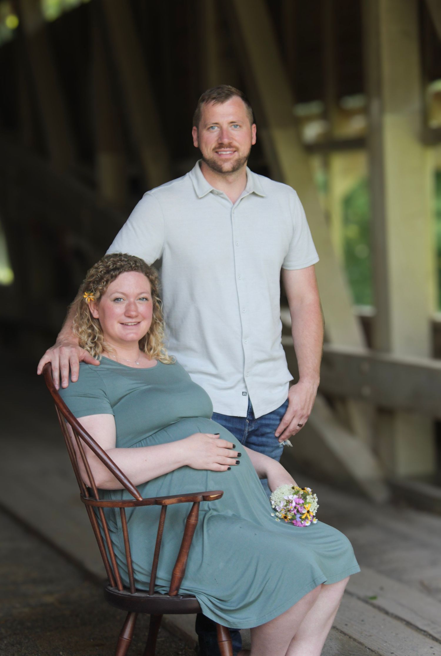 Indianapolis maternity photographer specializing in natural, timeless, and authentic images celebrating your pregnancy journey