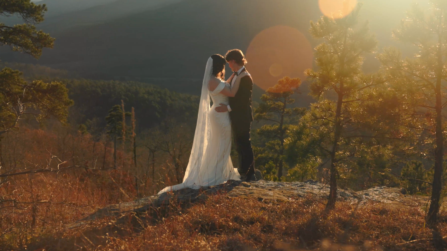Dreamy sunset elopement at The Arkansas Sphinx.