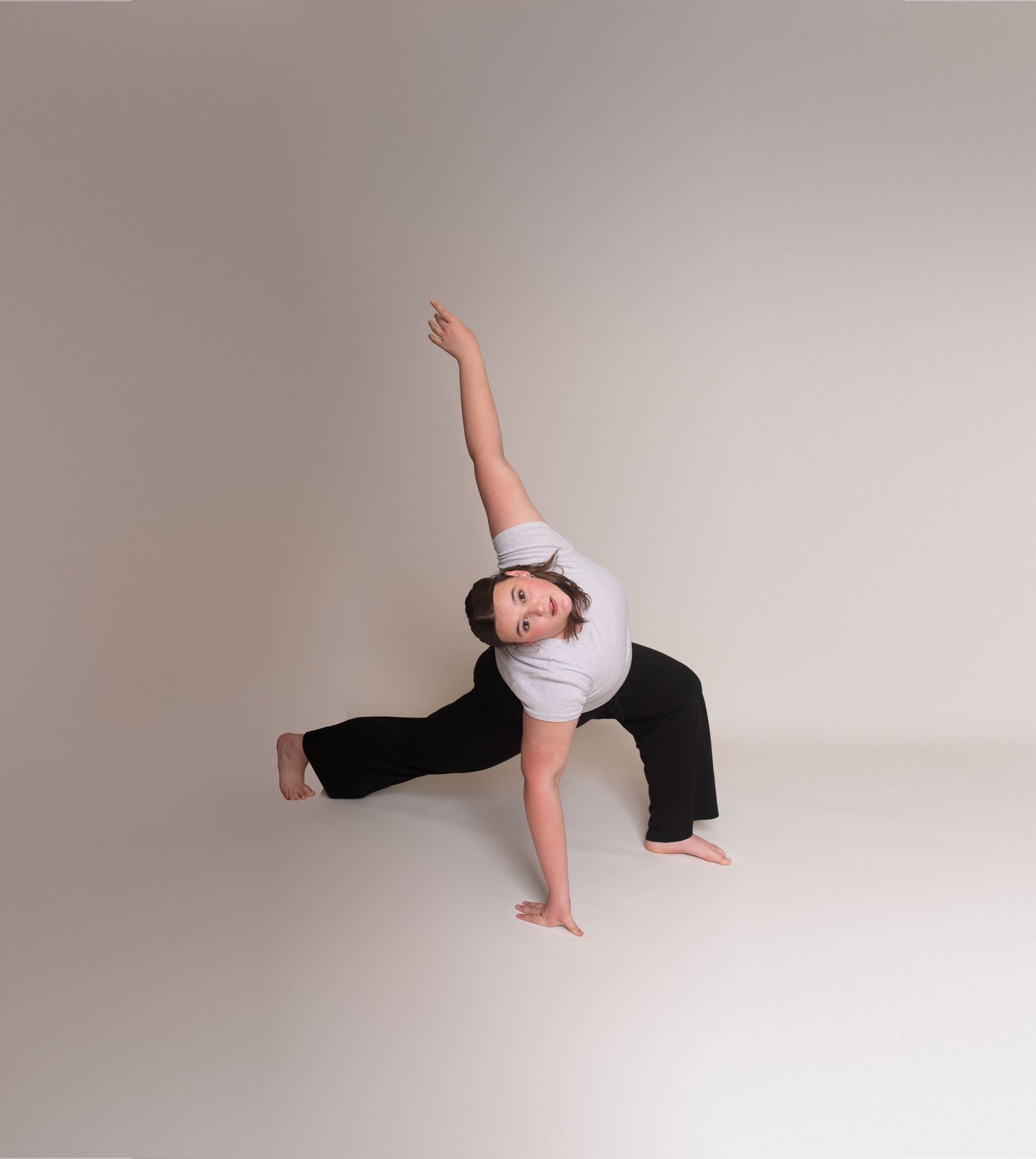 Modern dance sequence showing fluid movement transitions on white background.