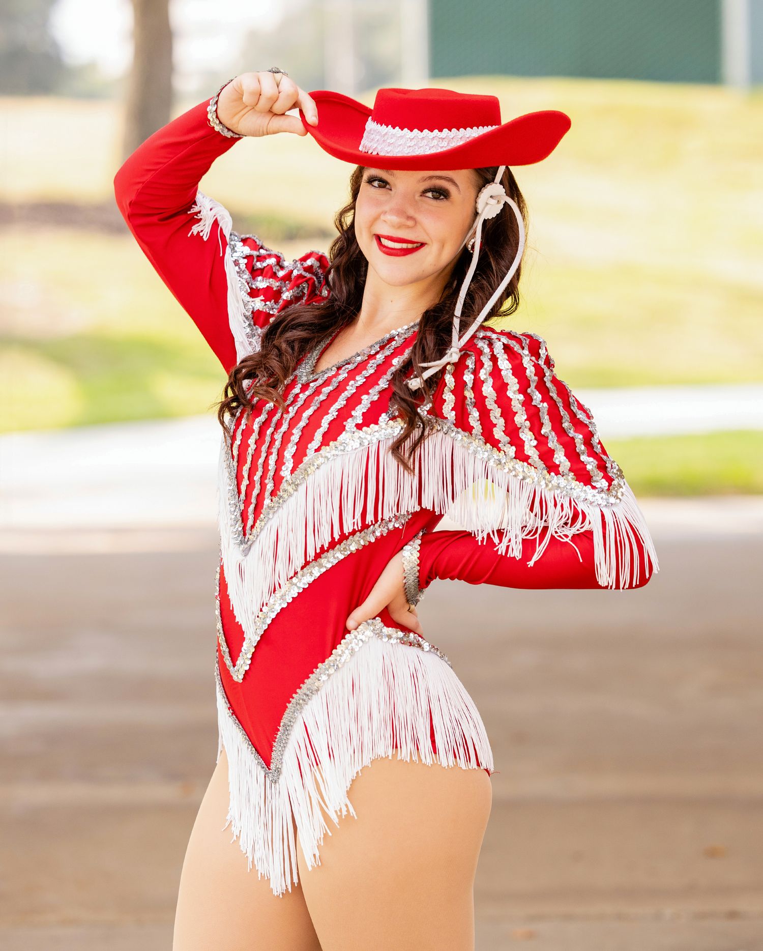 Atalyn  is beautiful in her Strutter officer uniform.   The contrast is perfect for this photo session.