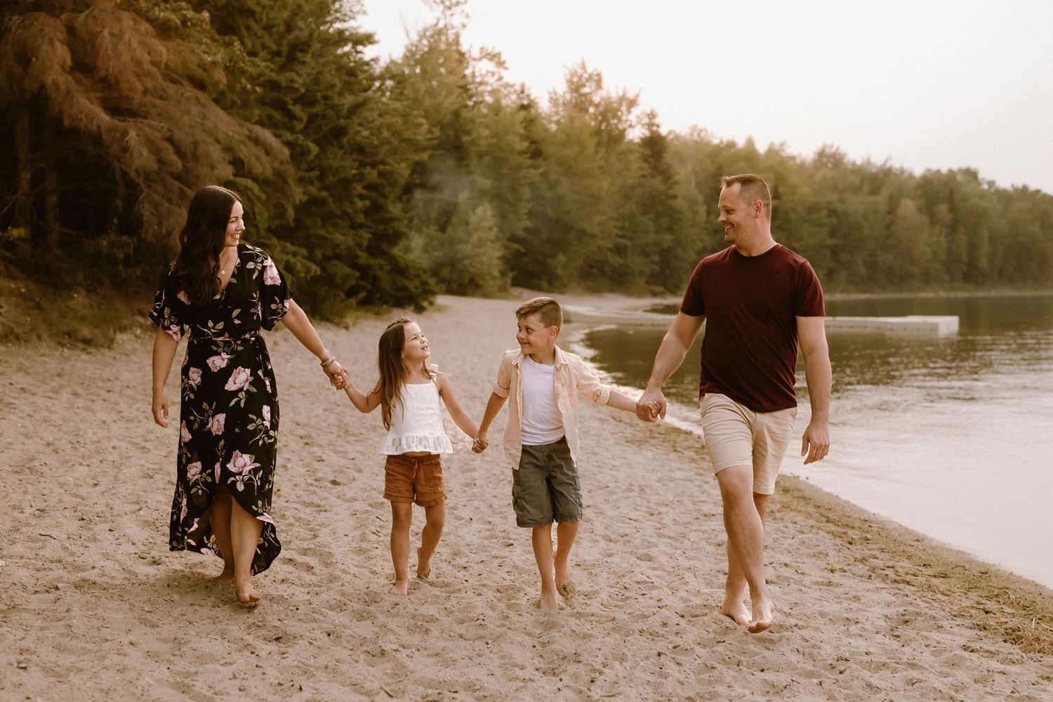 Pigeon Lake Family Photographer, Pigeon Lake family photography Mini Sessions, Pigeon Lake photographer